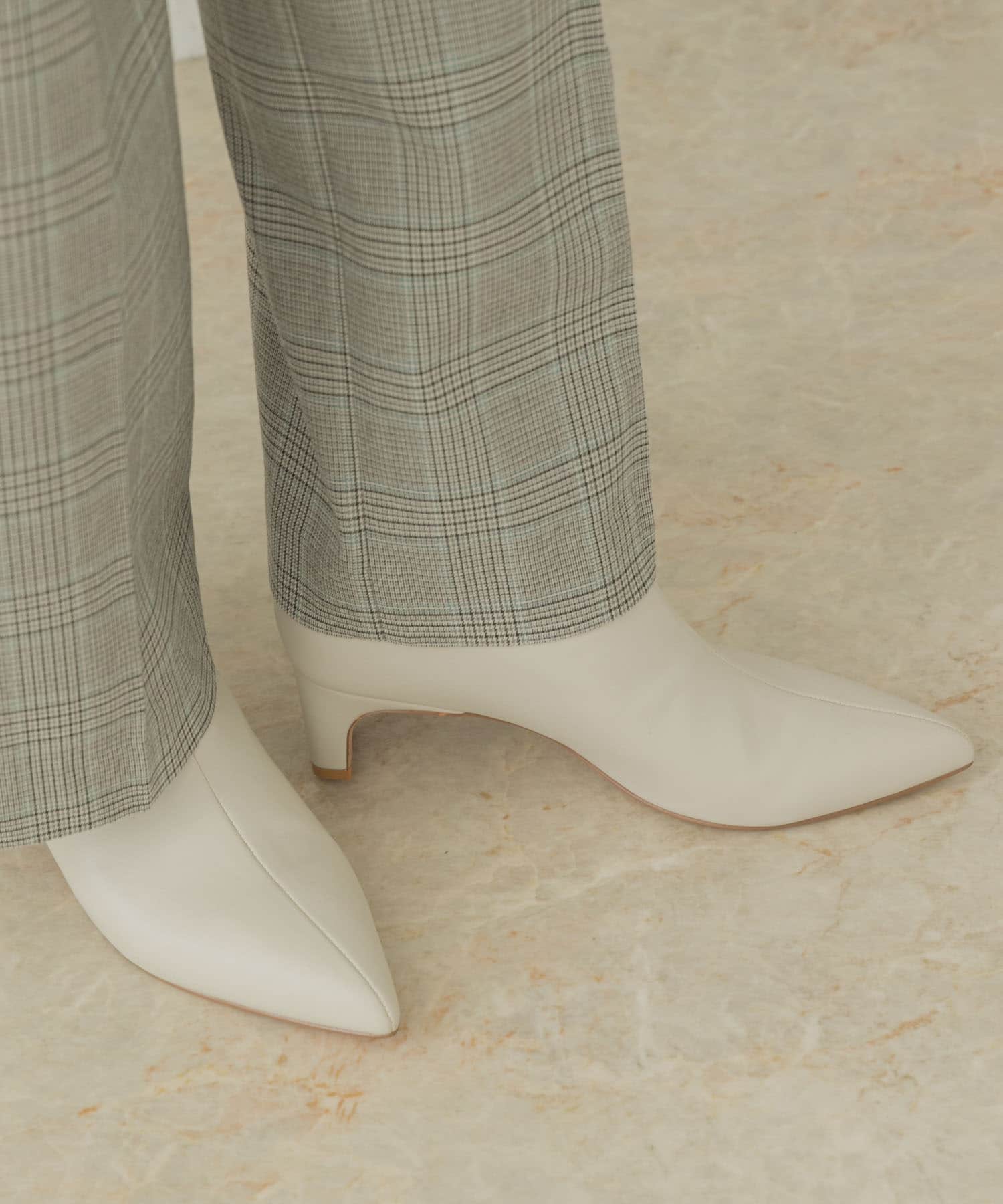 ソフトショートブーツ IVORY 36