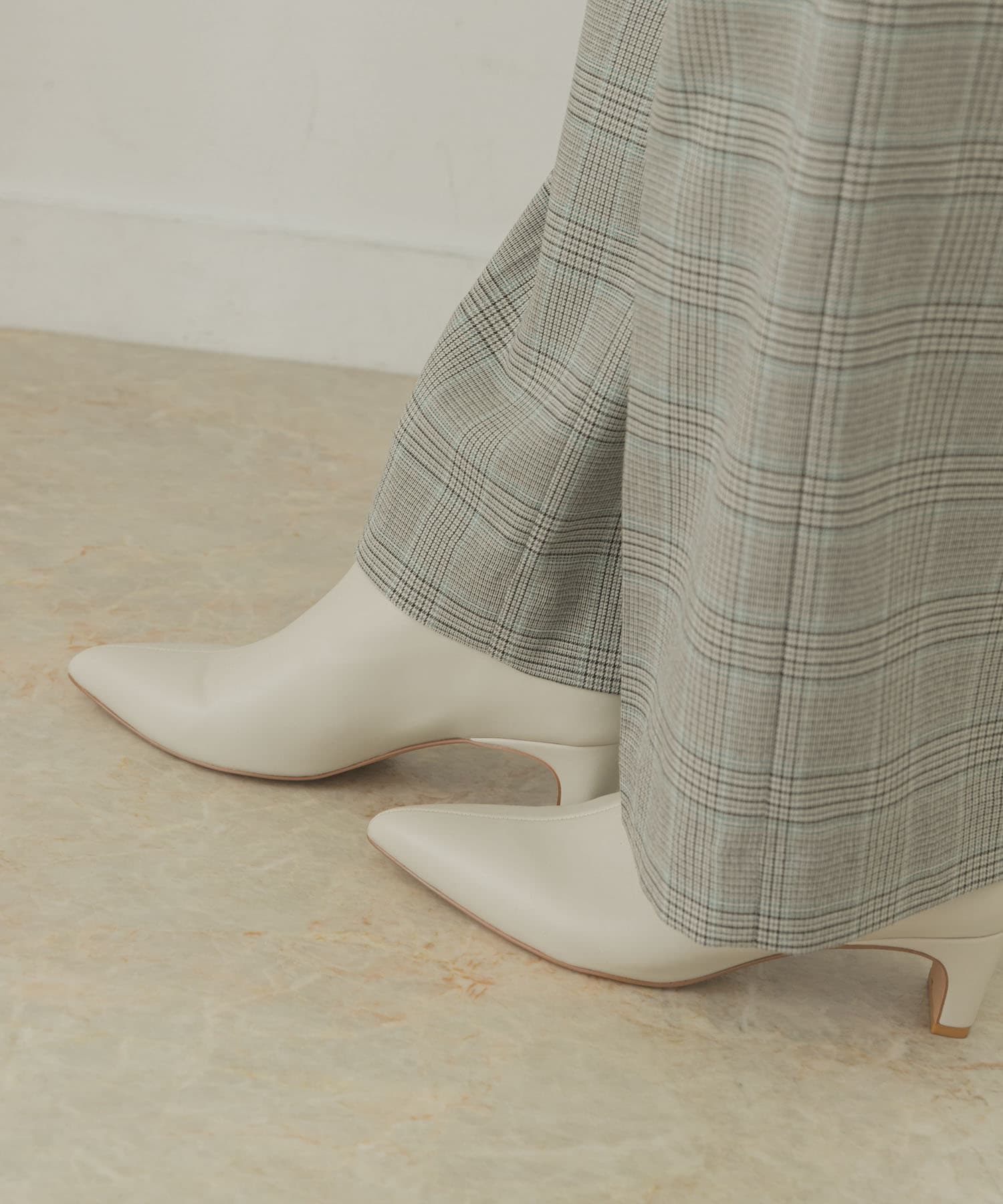 ソフトショートブーツ IVORY 36