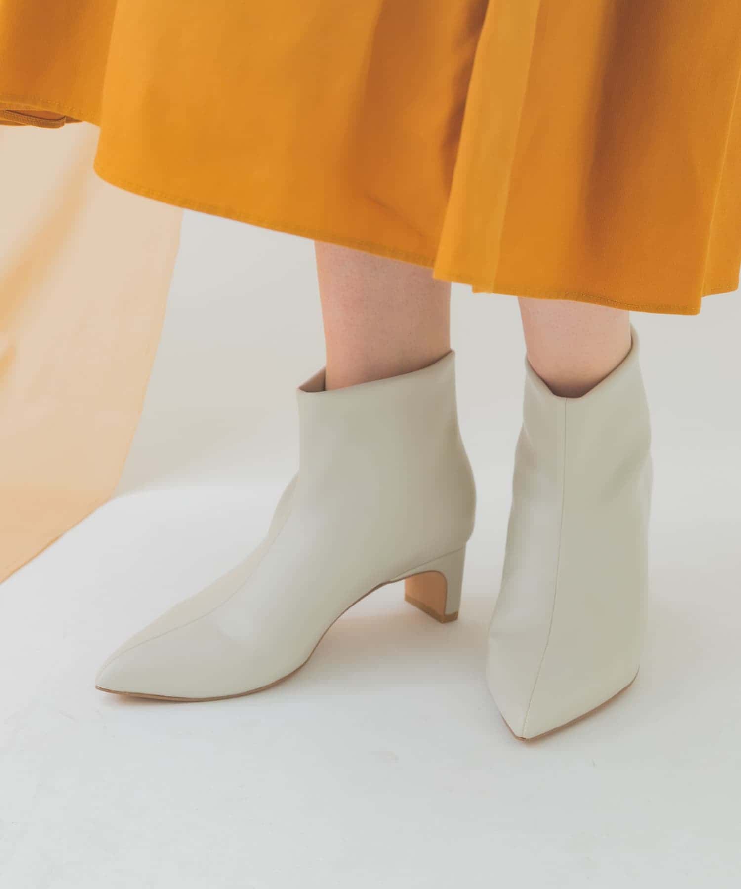 ソフトショートブーツ IVORY 37