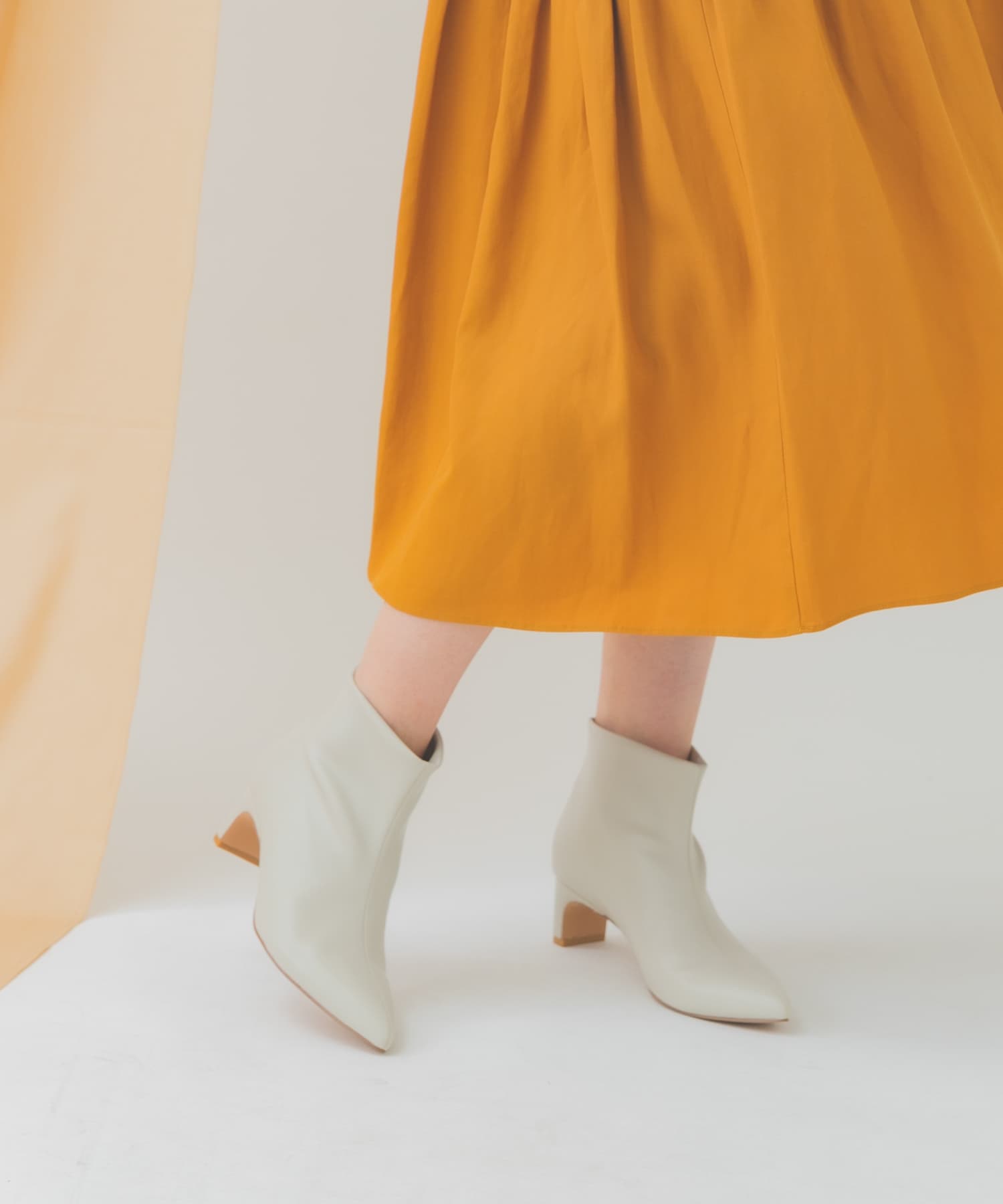 ソフトショートブーツ IVORY 37