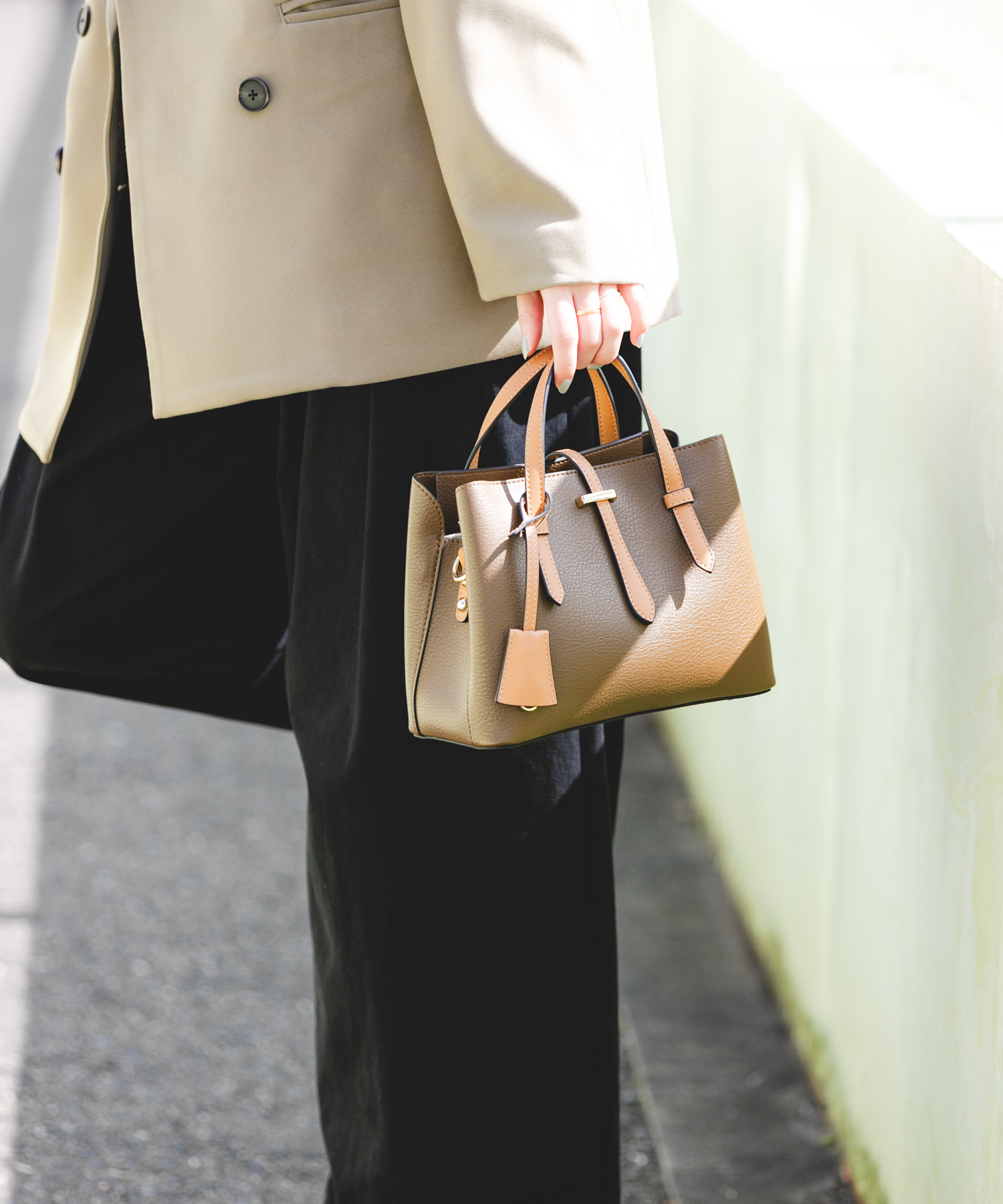 チャーム付ミニバッグ『Ssize』 MOCHA one