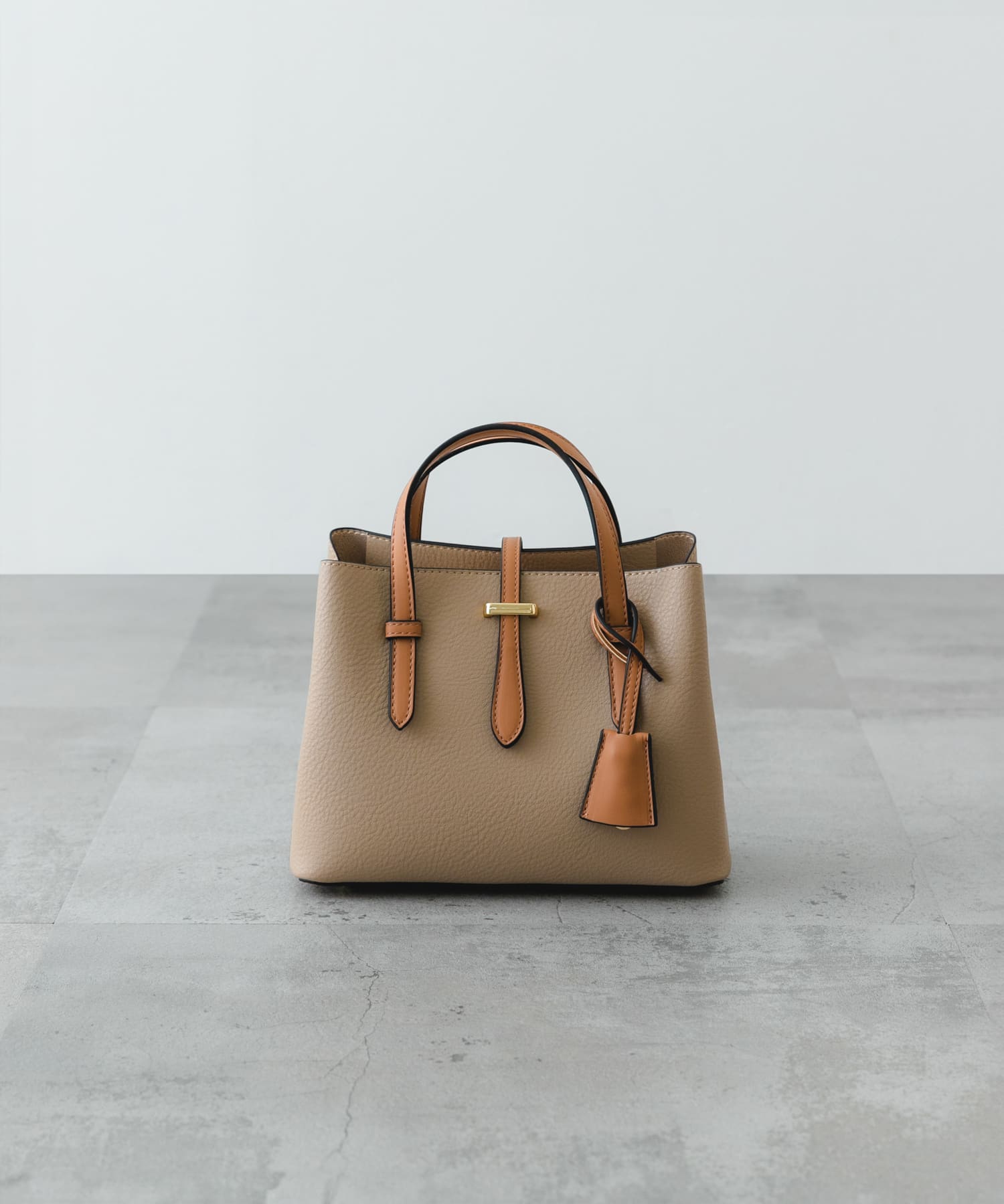 チャーム付ミニバッグ『Ssize』 SAND BEIGE one