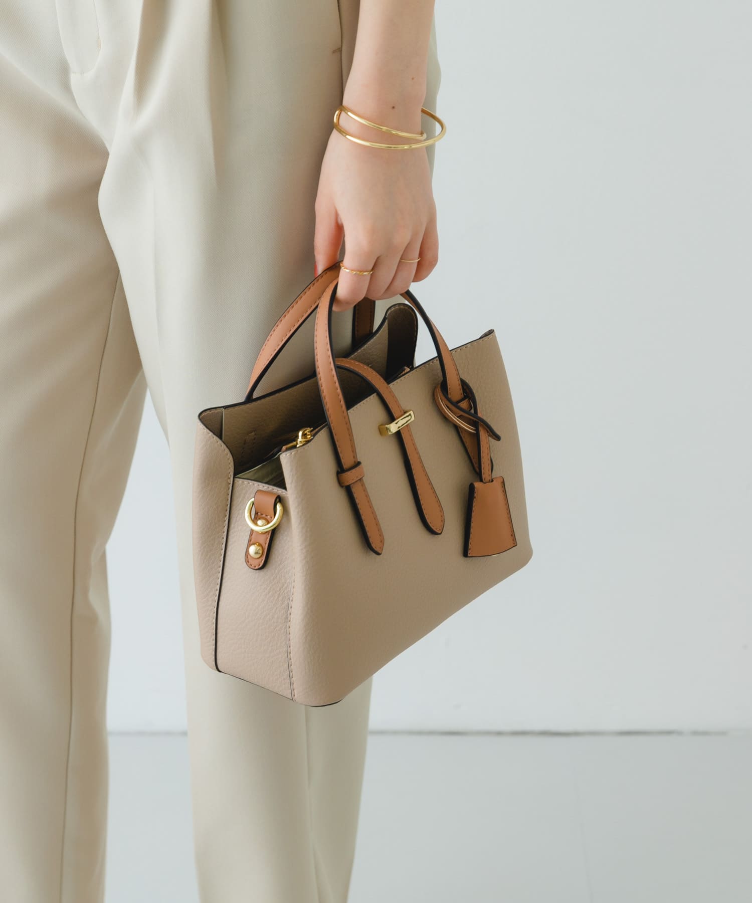 チャーム付ミニバッグ『Ssize』 SAND BEIGE one