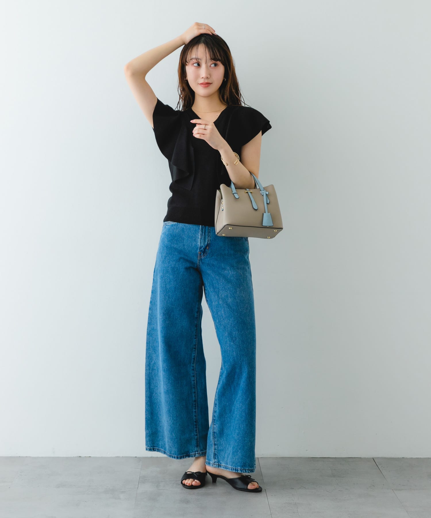 チャーム付ミニバッグ『Ssize』 BLUE one