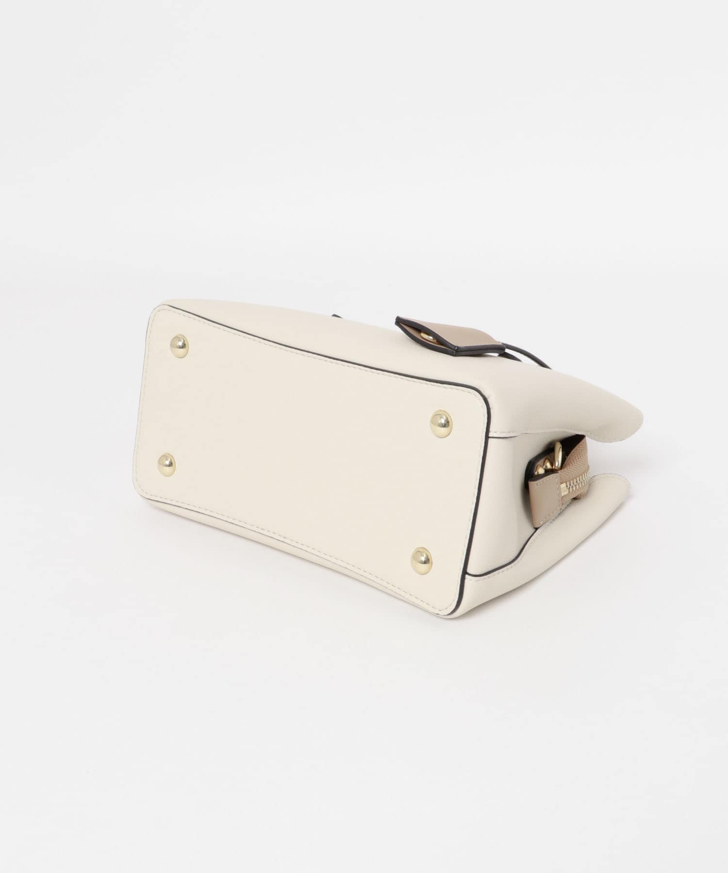 チャーム付ミニバッグ『Ssize』 IVORY one
