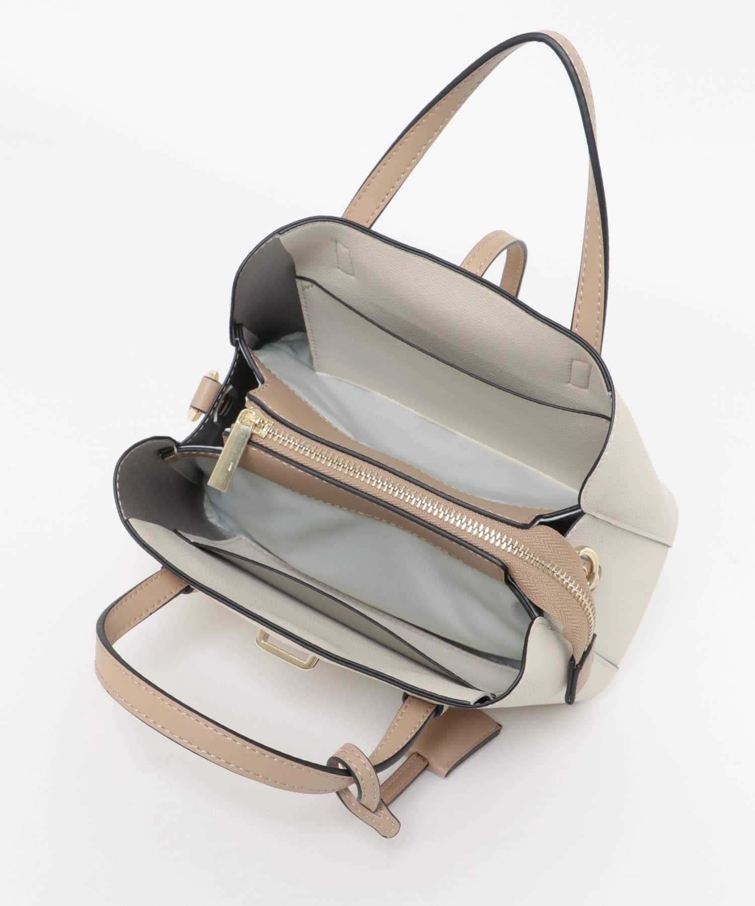 チャーム付ミニバッグ『Ssize』 IVORY one