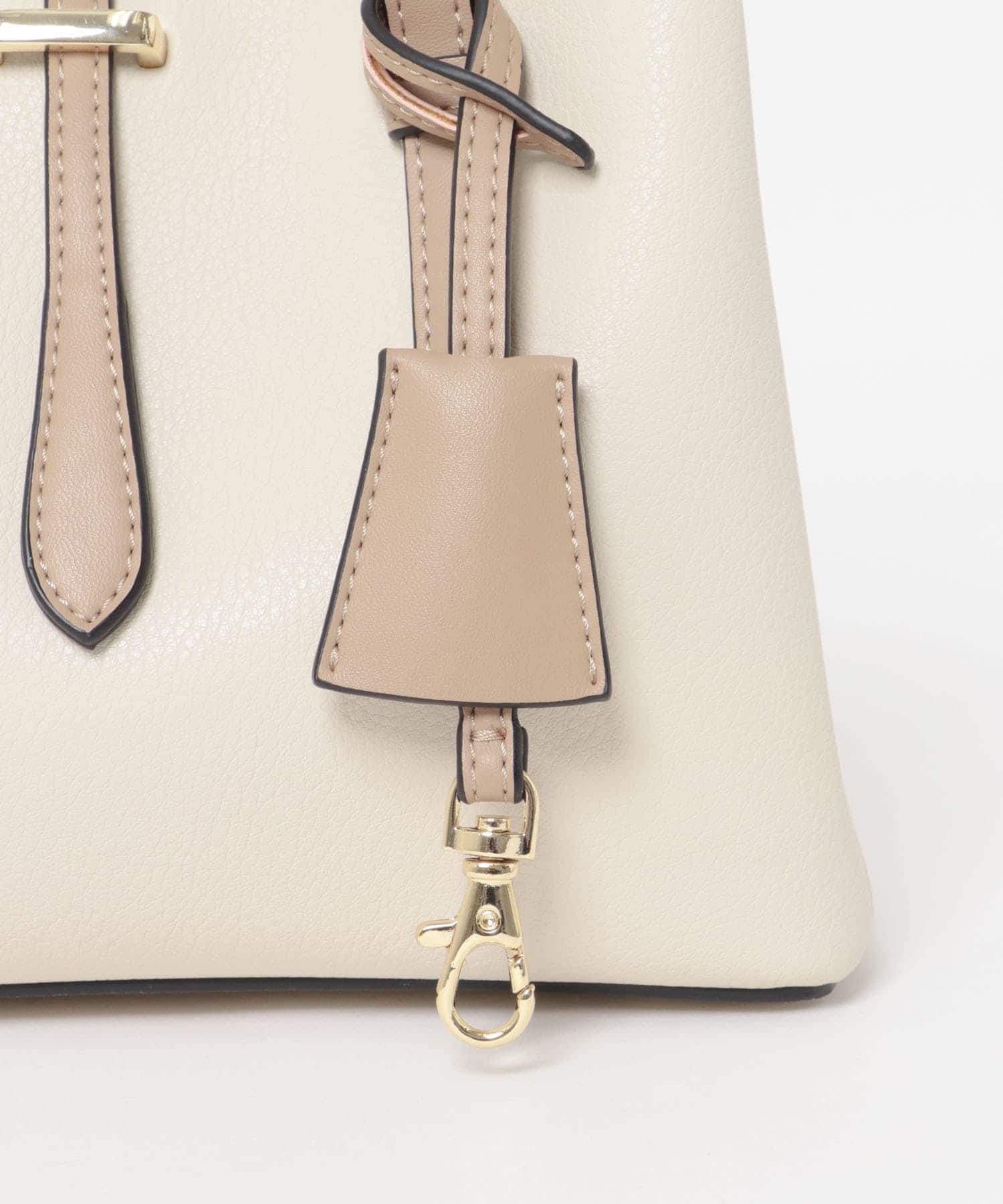 チャーム付ミニバッグ『Ssize』 IVORY one