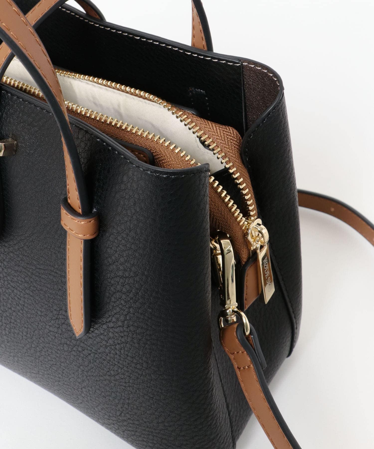 チャーム付ミニバッグ『Ssize』 BLACKxCML one