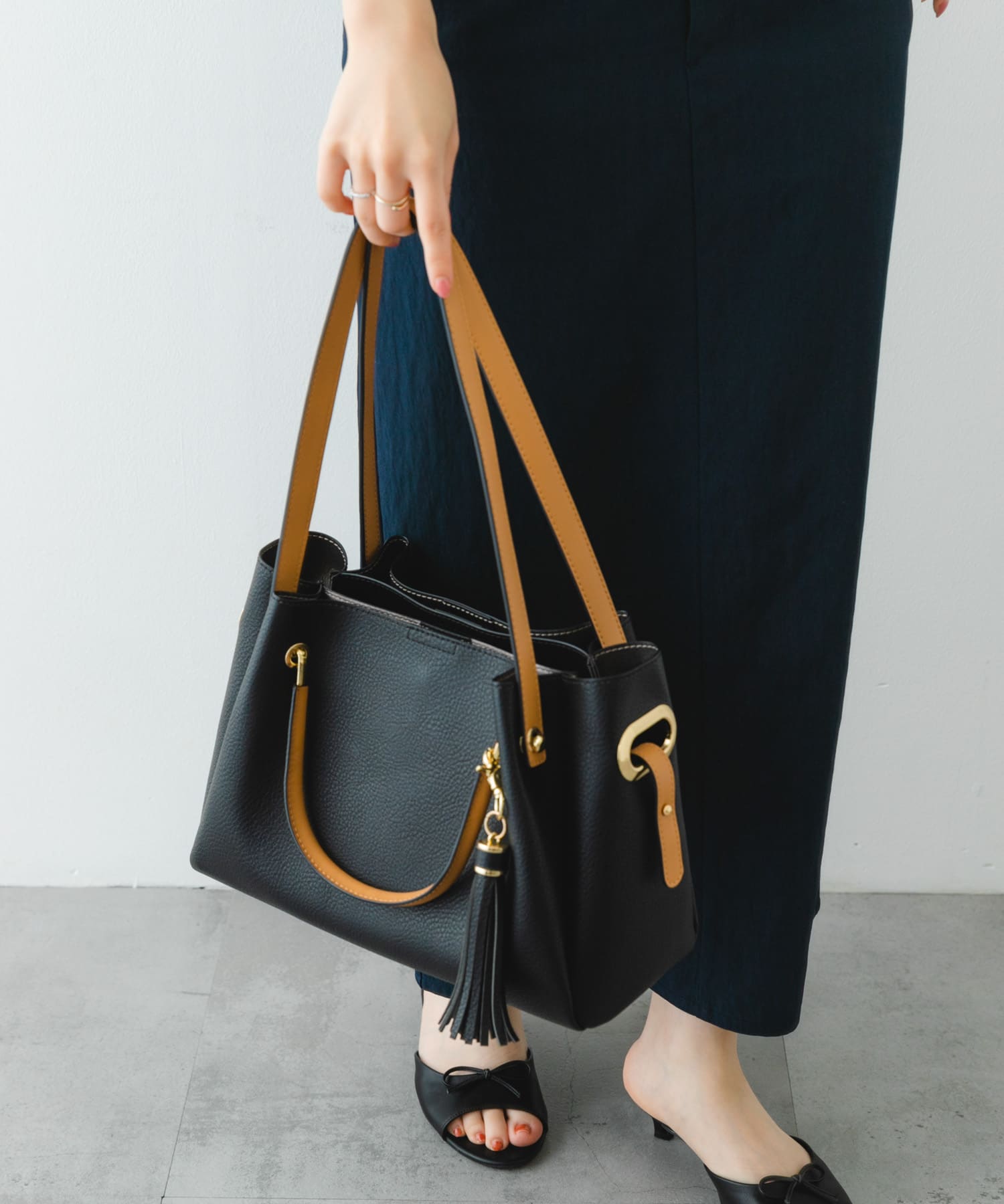 ワイド4WAYトートバッグ BLACK one