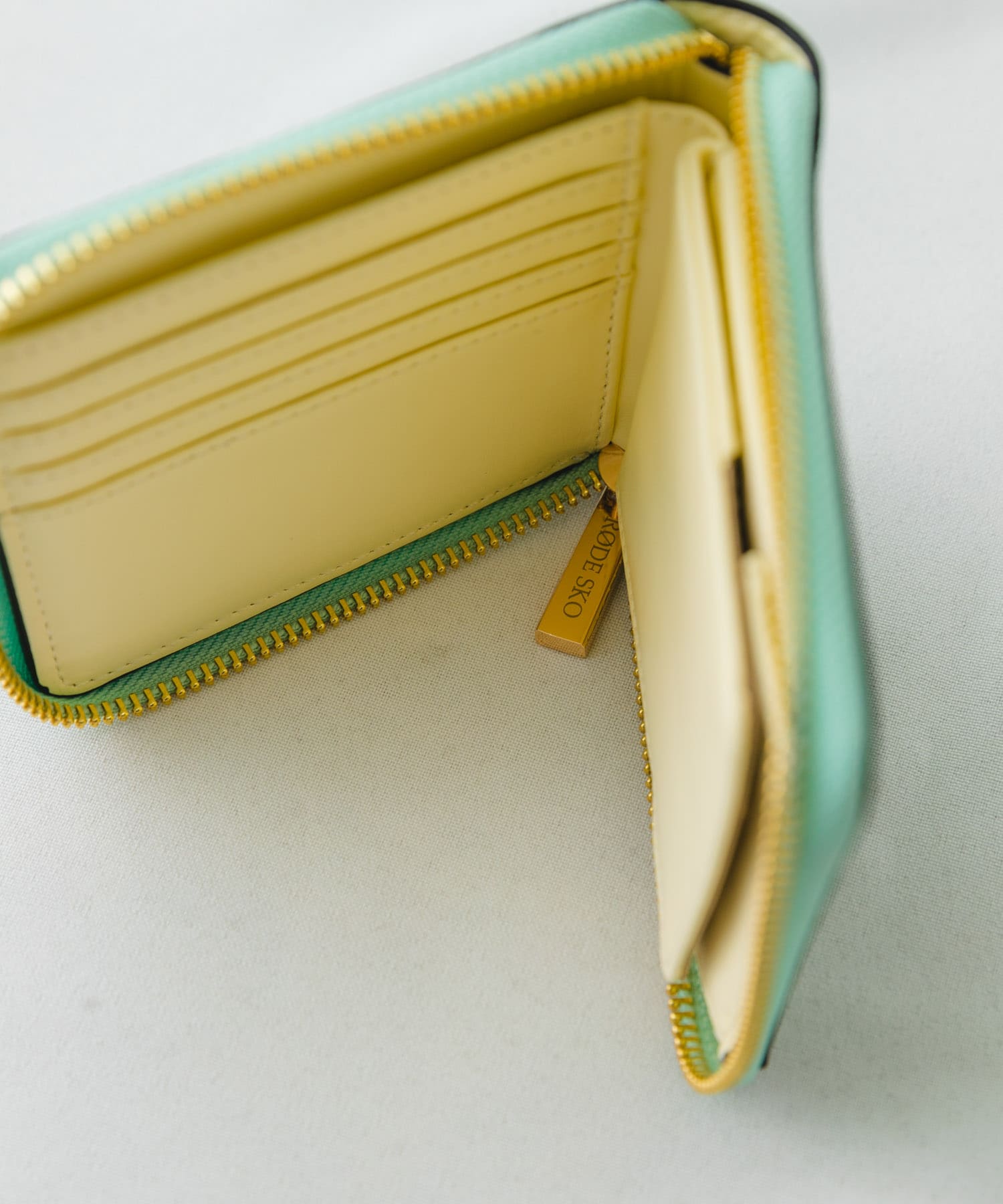 二つ折りミニ財布 MINT2 one