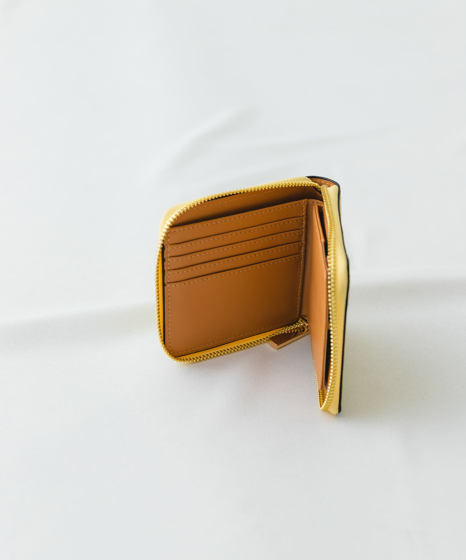 二つ折りミニ財布(one GUNMETAL2): 財布/小物｜URBAN RESEARCH