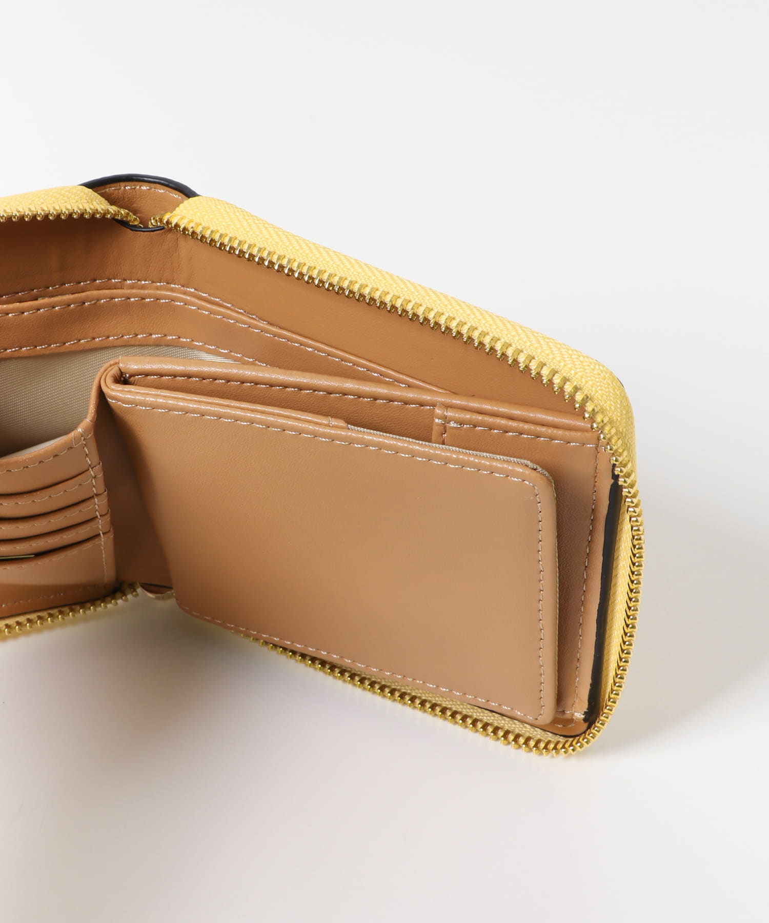 Ruby出品 サマーグロウ 配色ライン入り クロップド丈 ブラトップ