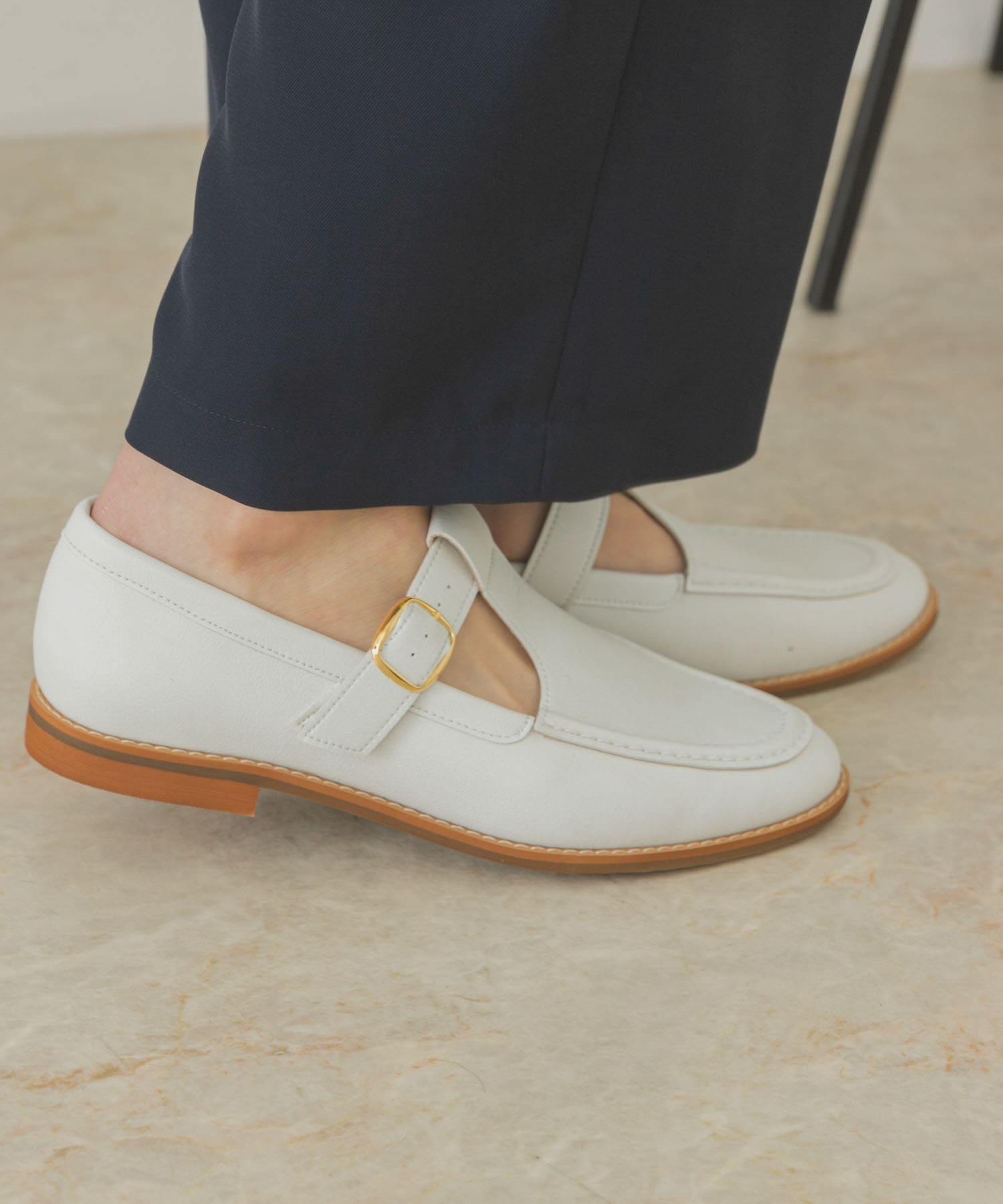 『MADE IN JAPAN』Tストラッププレーンシューズ WHITE 37