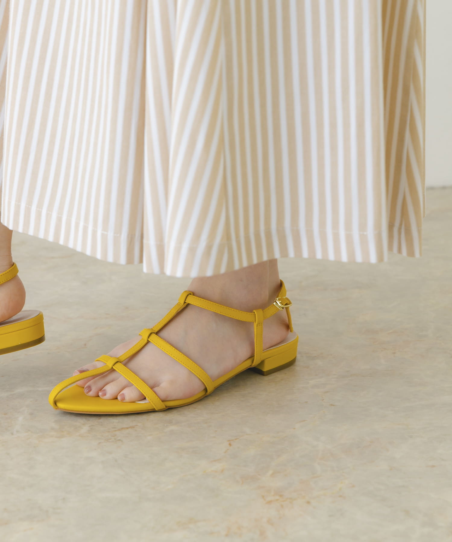 ナローストラップサンダル YELLOW 36