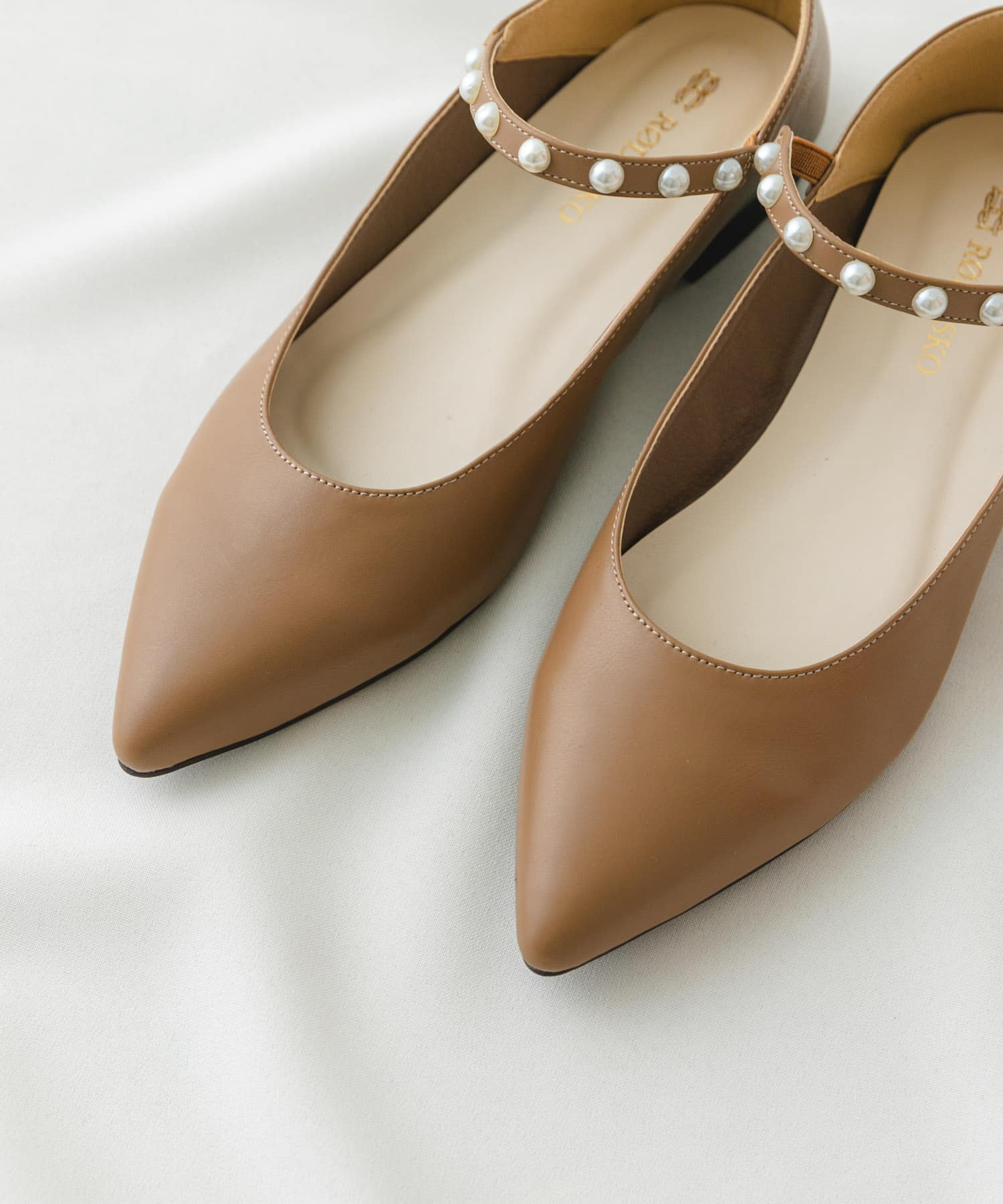 パール付きポインテッドパンプス MOCHA 36