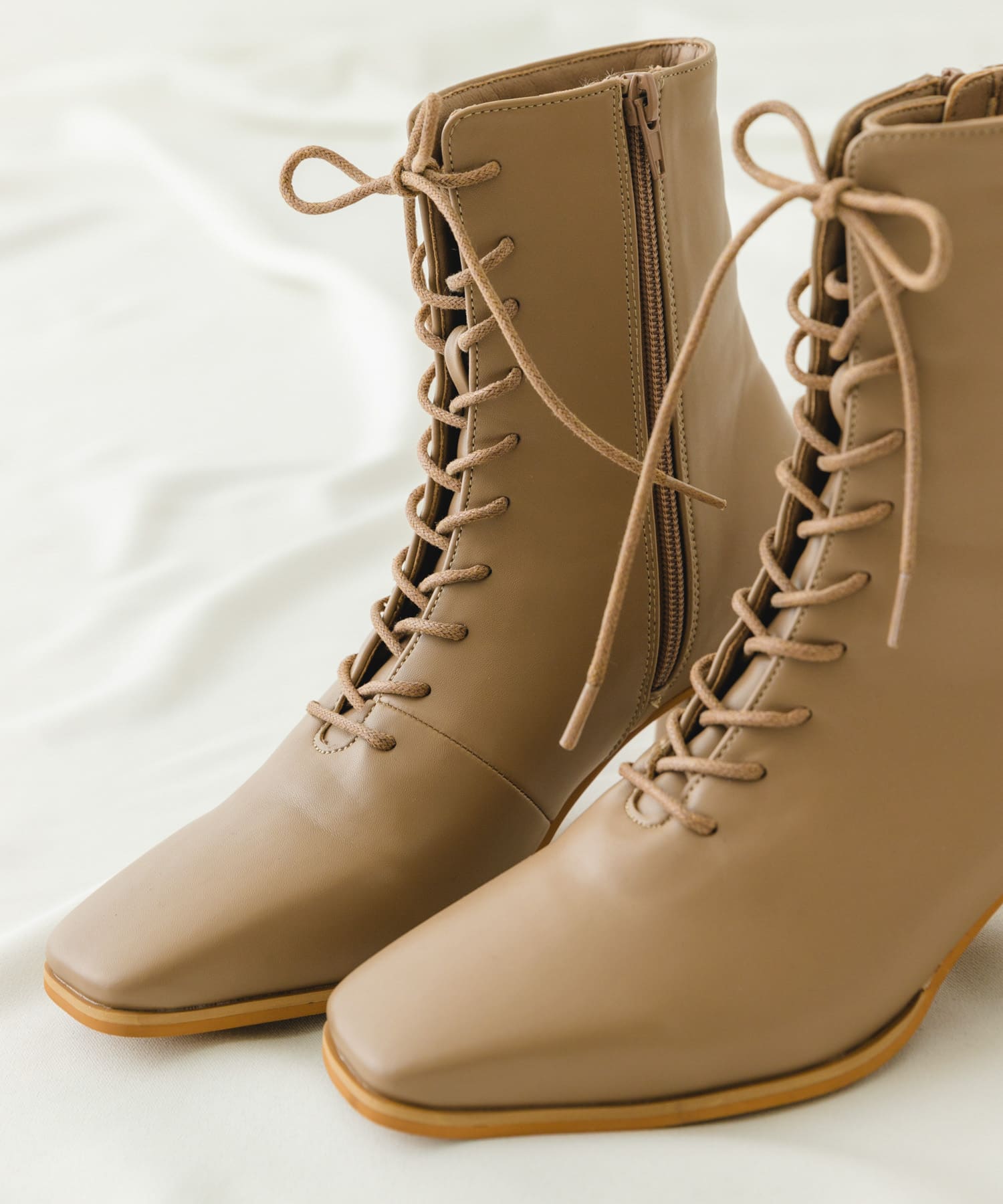 5.5cmレースアップブーツ GREIGE 36