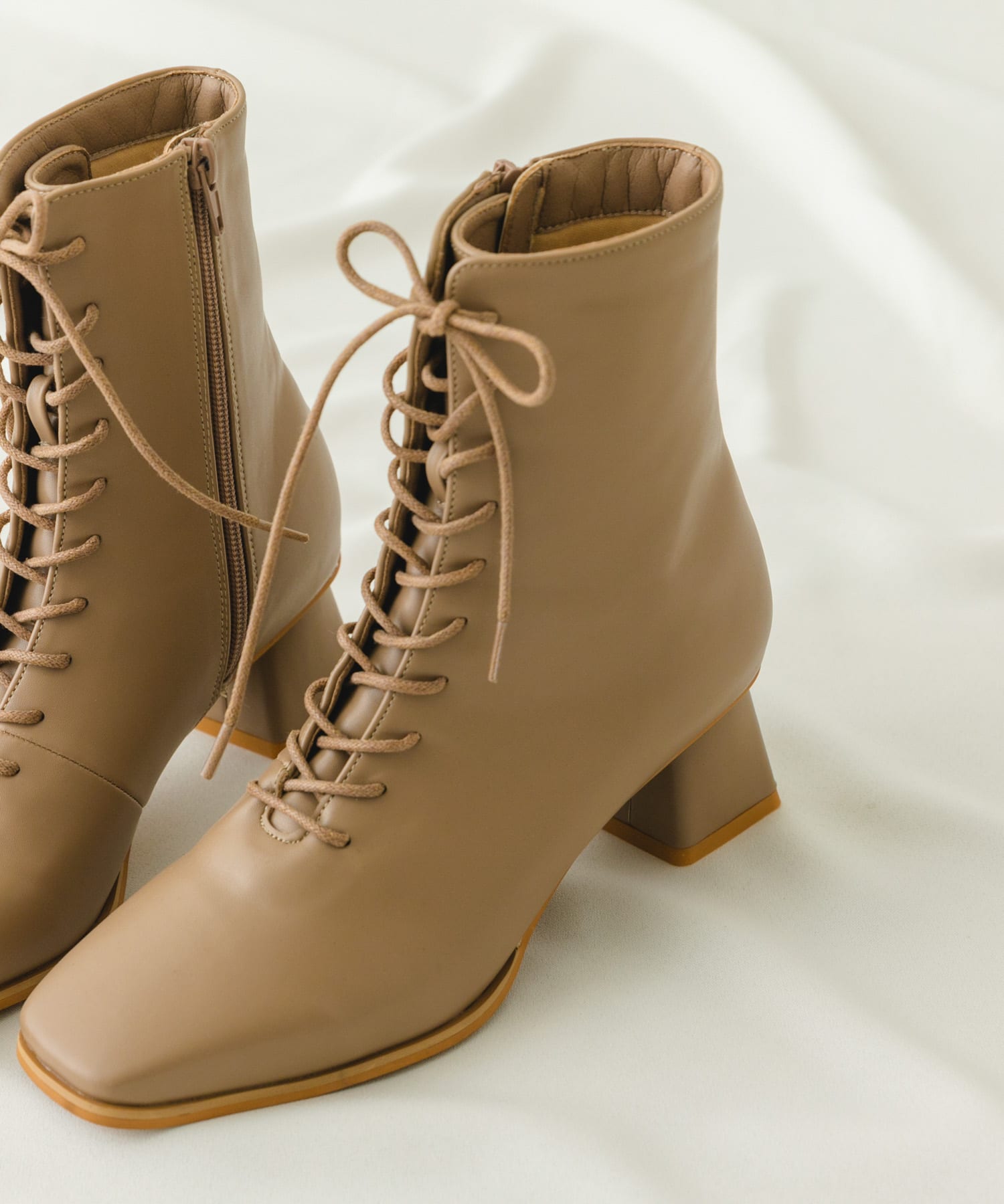 5.5cmレースアップブーツ GREIGE 36