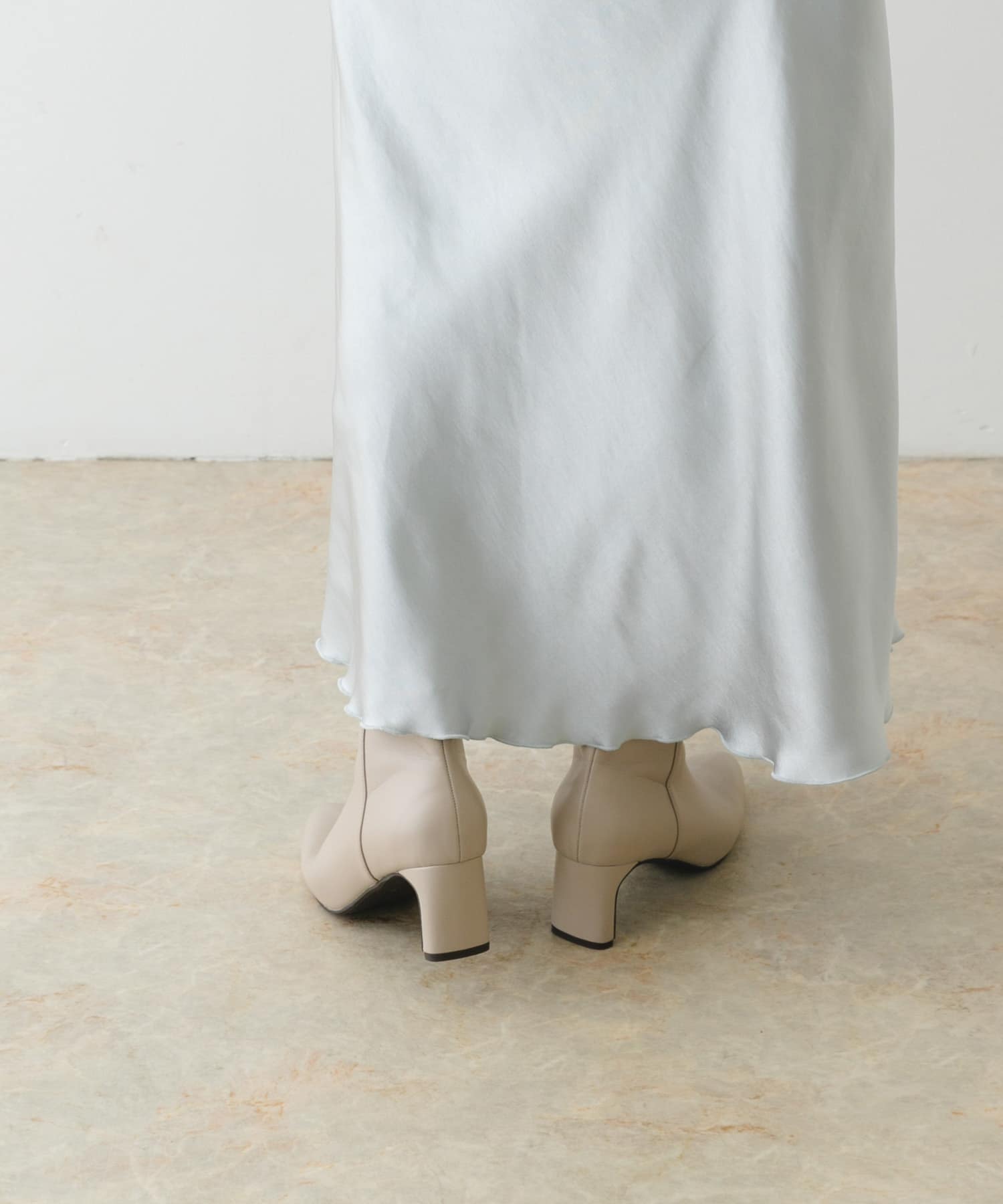 L.GREIGE