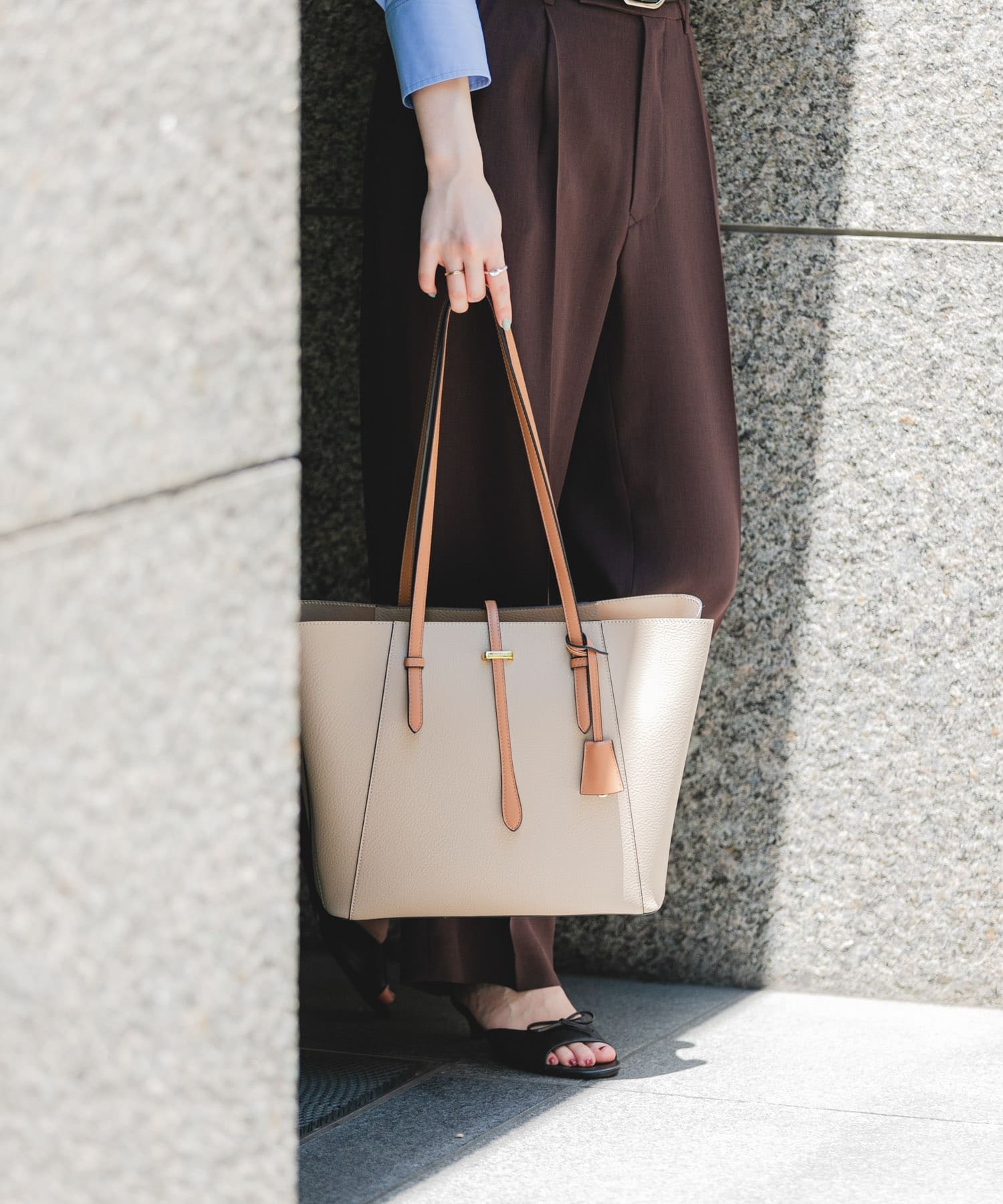 SAND BEIGE