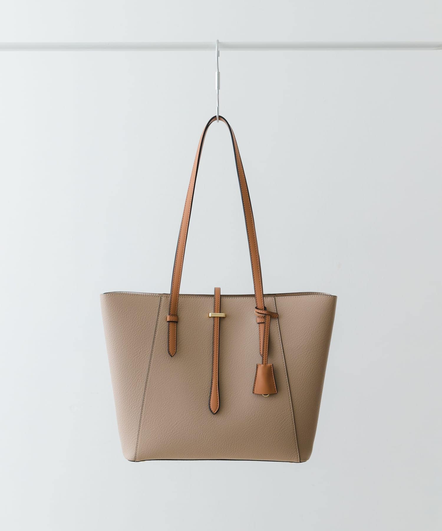 SAND BEIGE