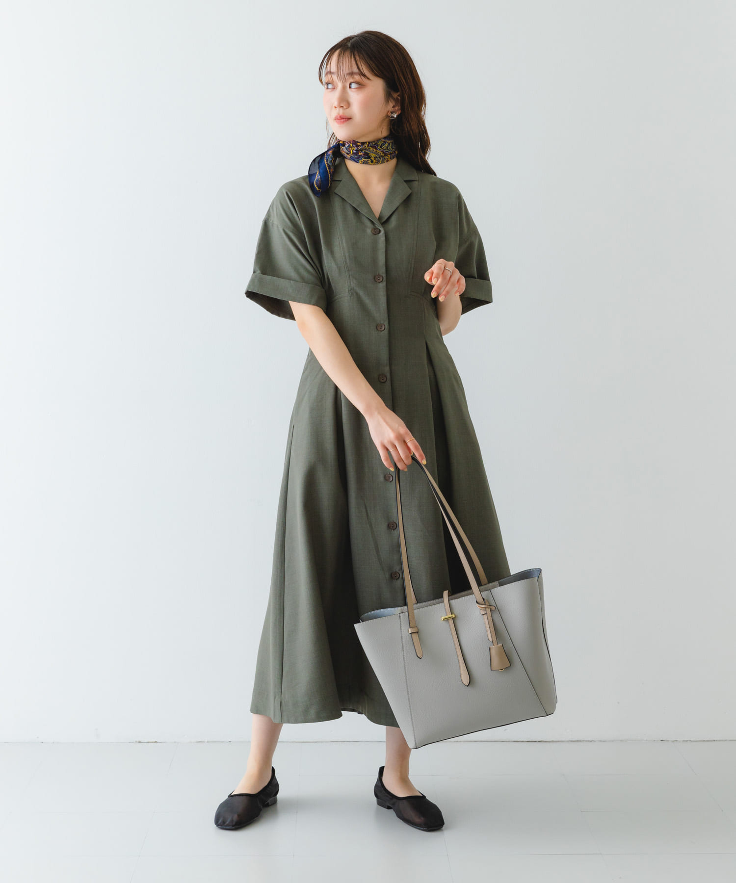 チャーム付A4トートバッグ GRAY one