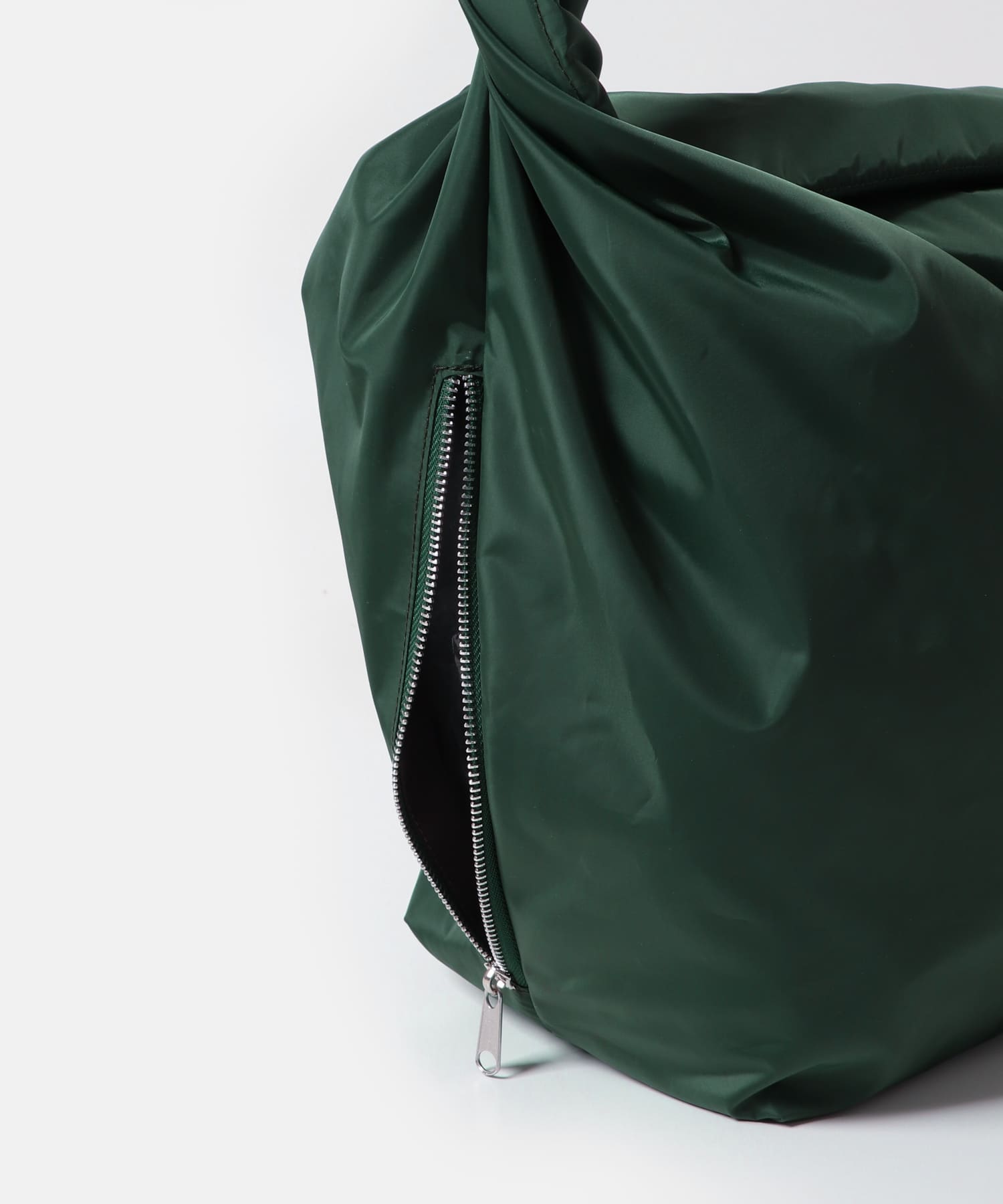 撥水ビッグボディバッグ GREEN one
