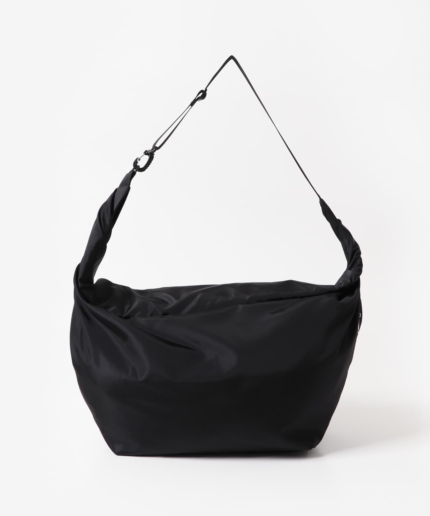 撥水ビッグボディバッグ BLACK one