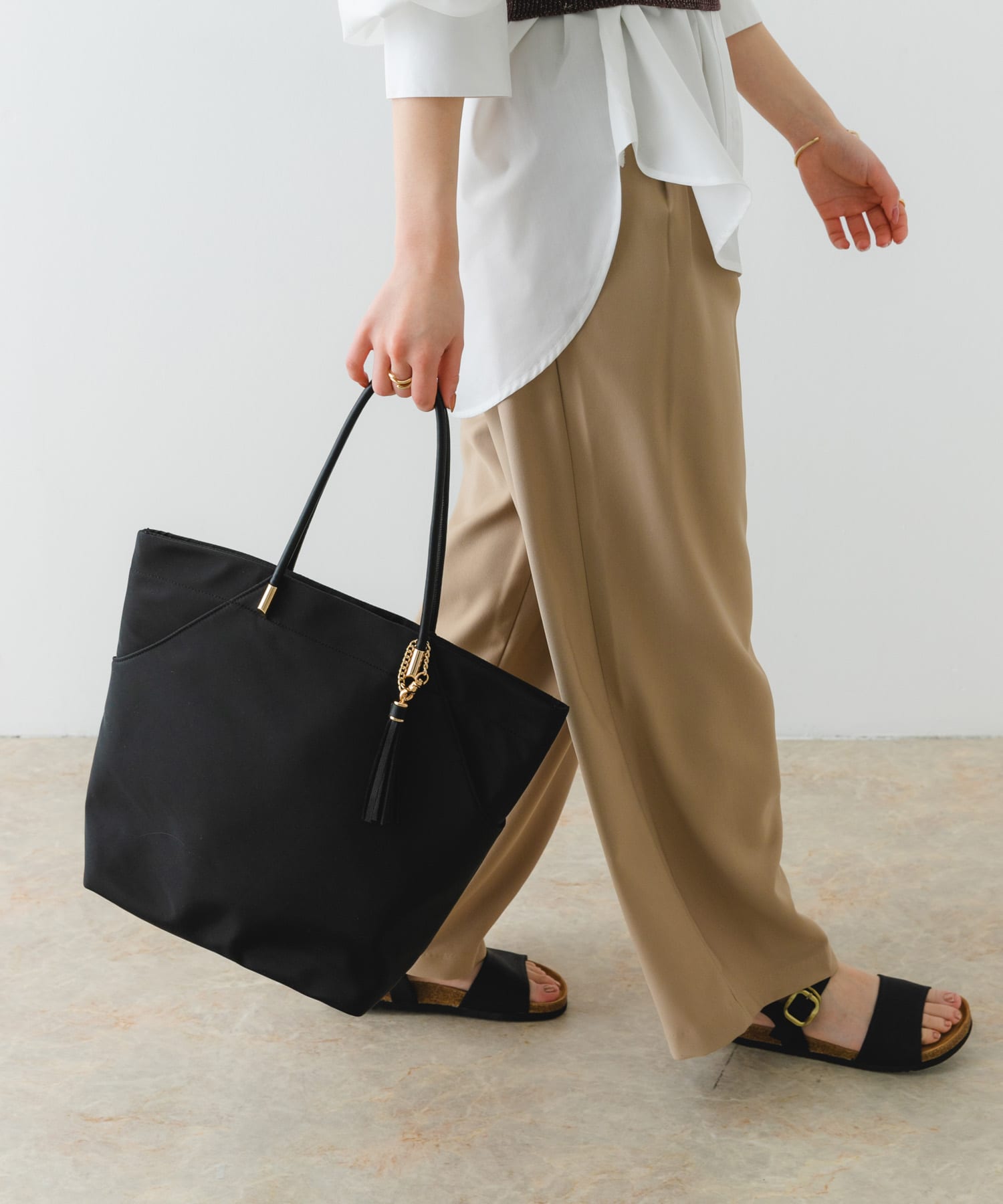 デザインポケットミドルトートバッグ Lsize(one GREIGE): バッグ