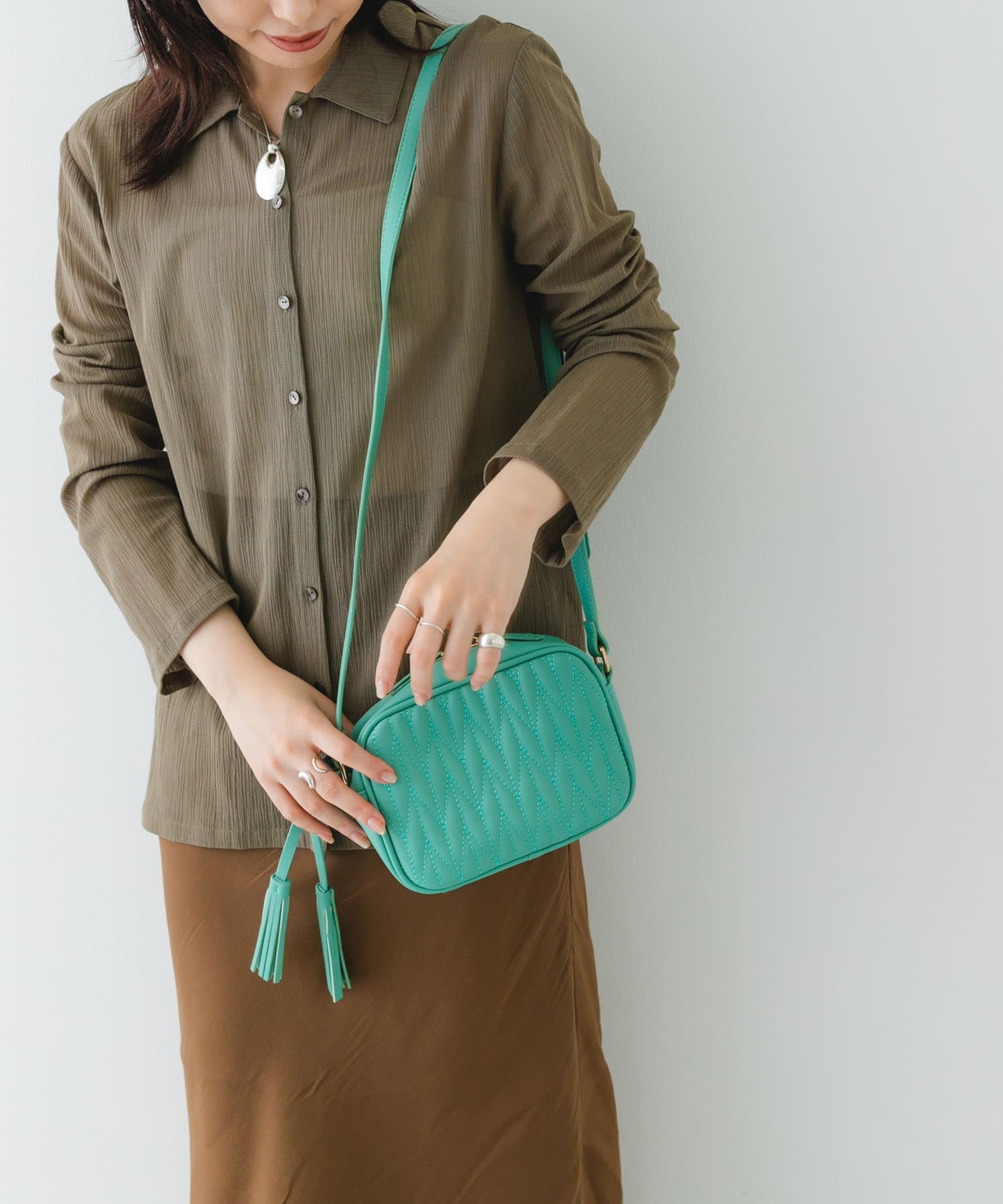タッセル付ステッチショルダーバッグ MINT one