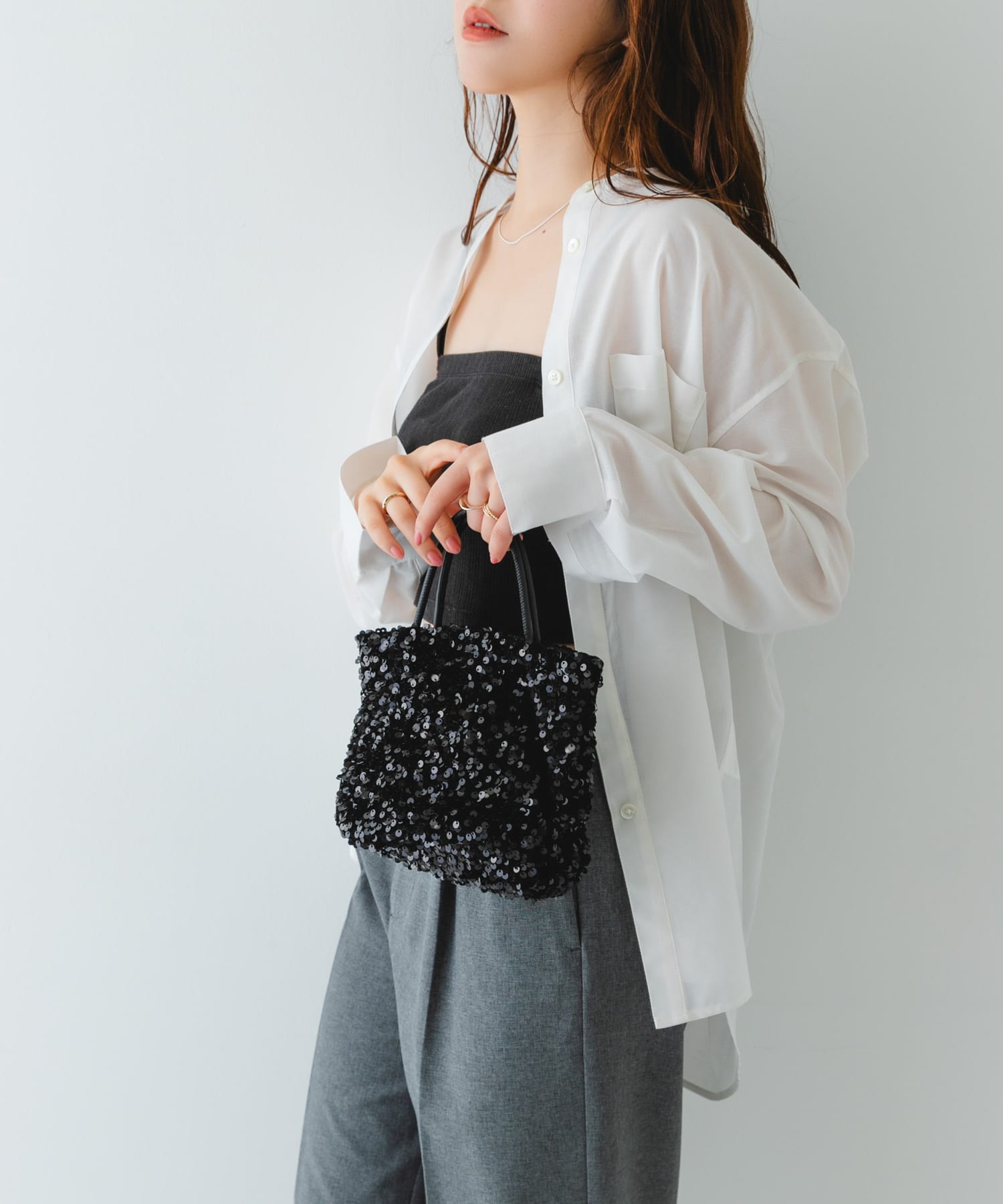 チェーン付きスパンコールバッグ BLACK one
