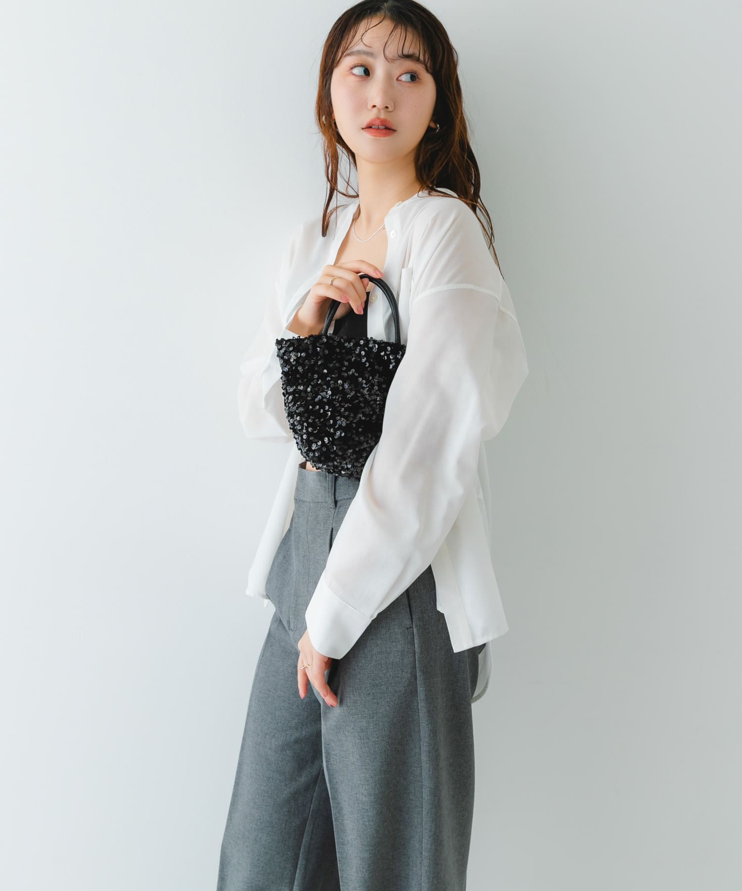 チェーン付きスパンコールバッグ BLACK one