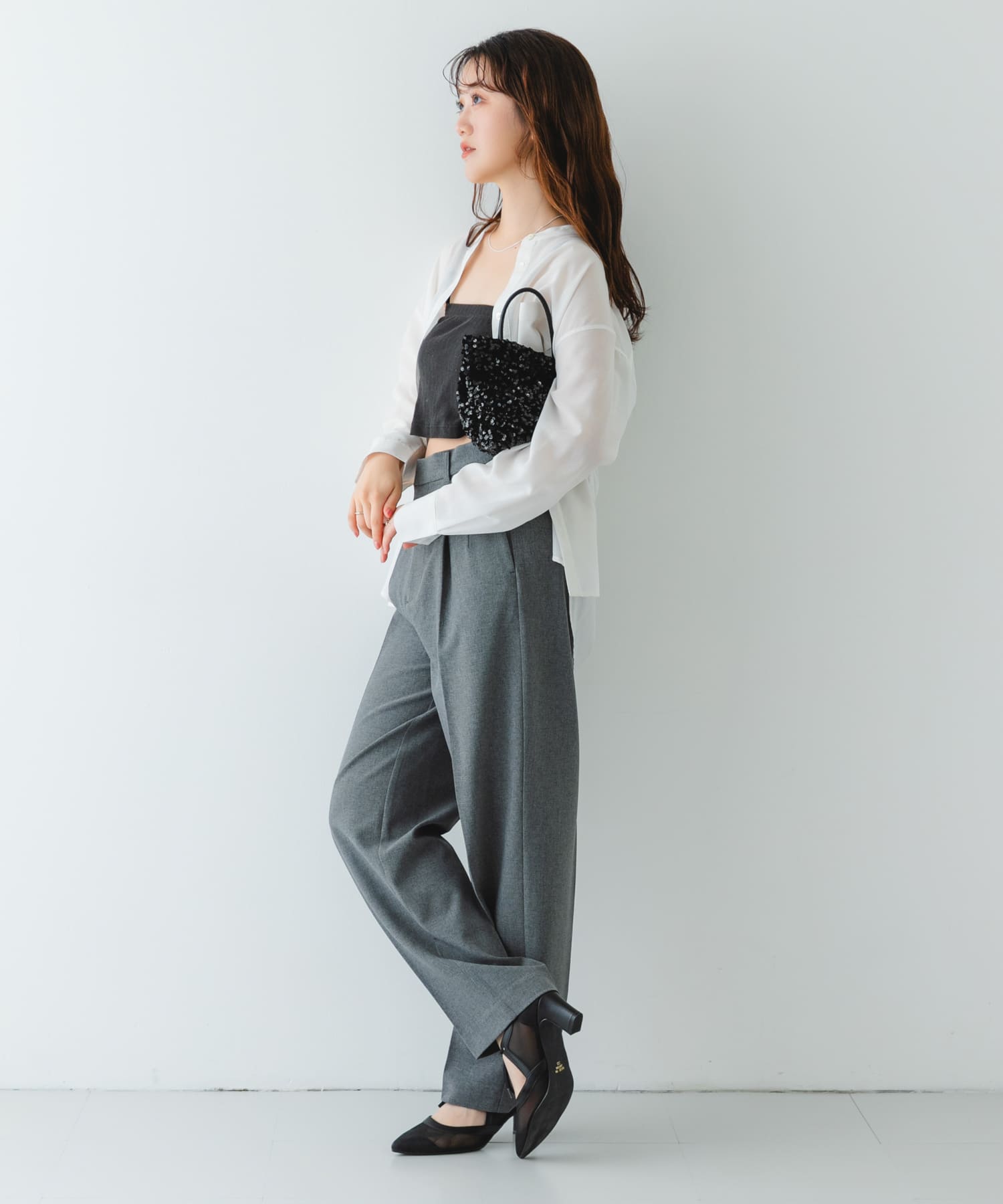 チェーン付きスパンコールバッグ BLACK one
