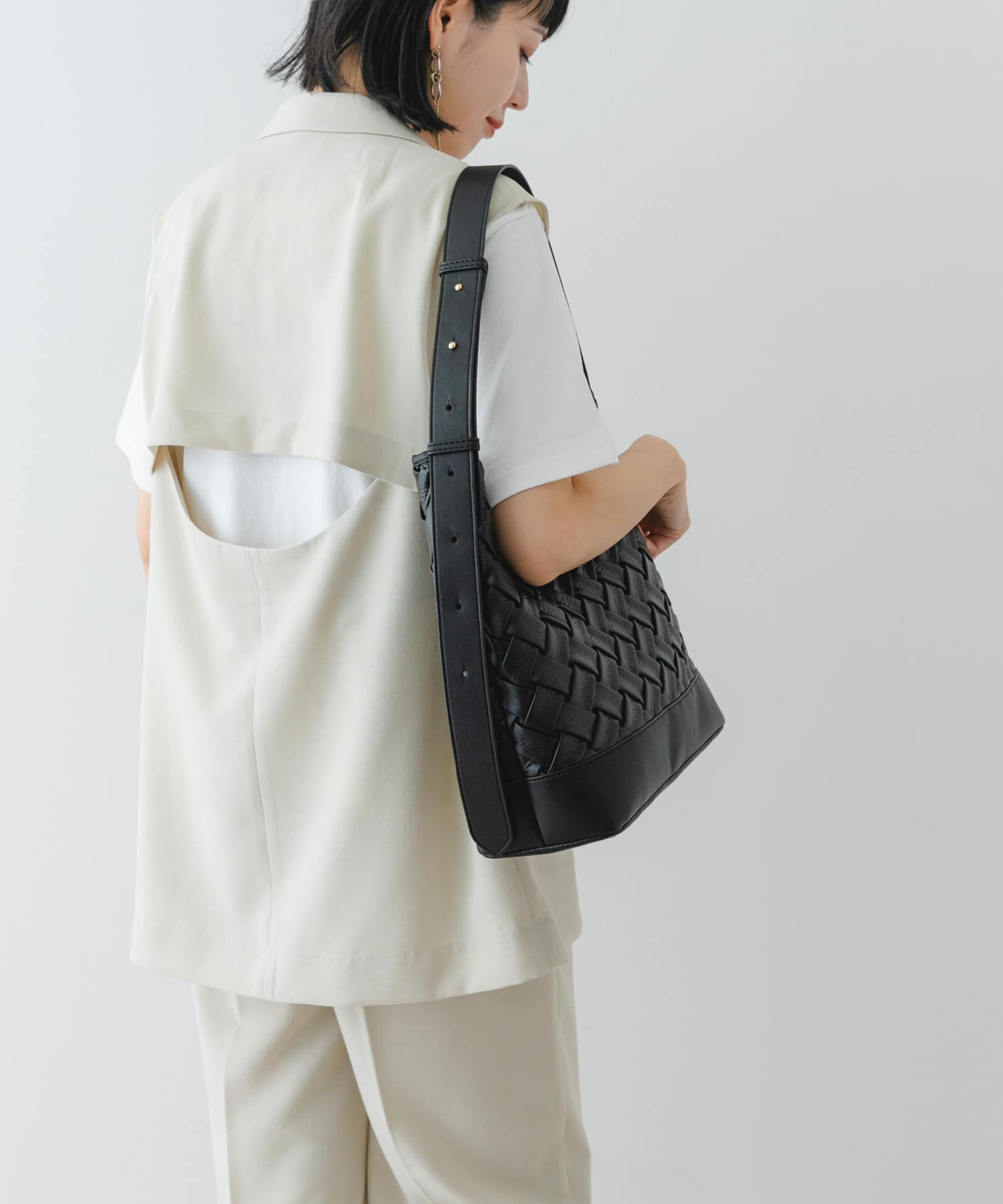 メッシュライクワンハンドルトートバッグ BLACK one