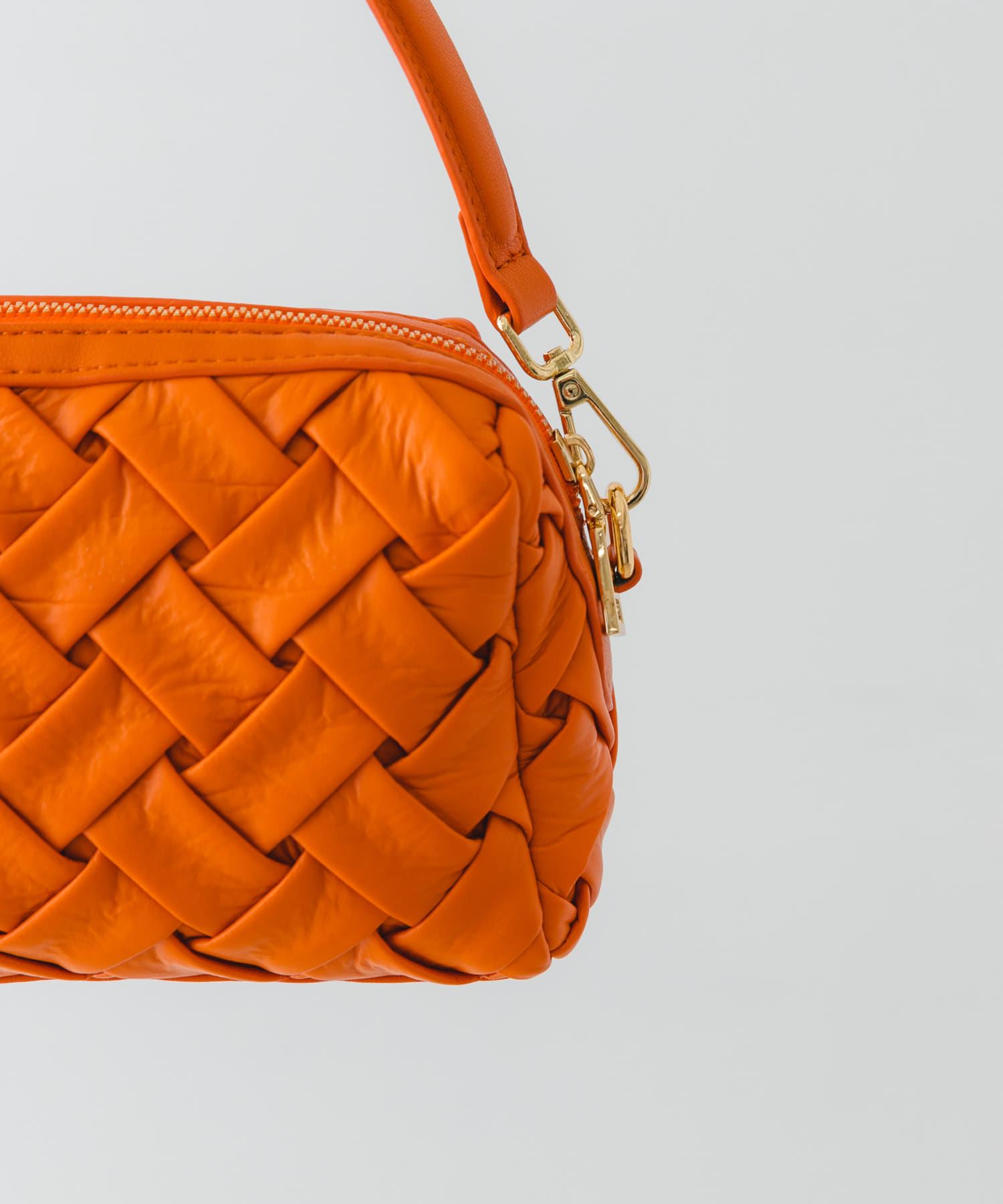 メッシュライクショルダーバッグ ORANGE one