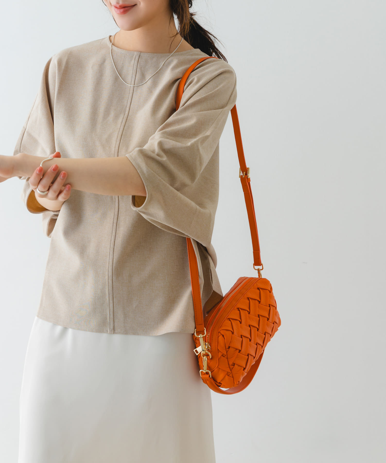 メッシュライクショルダーバッグ ORANGE one