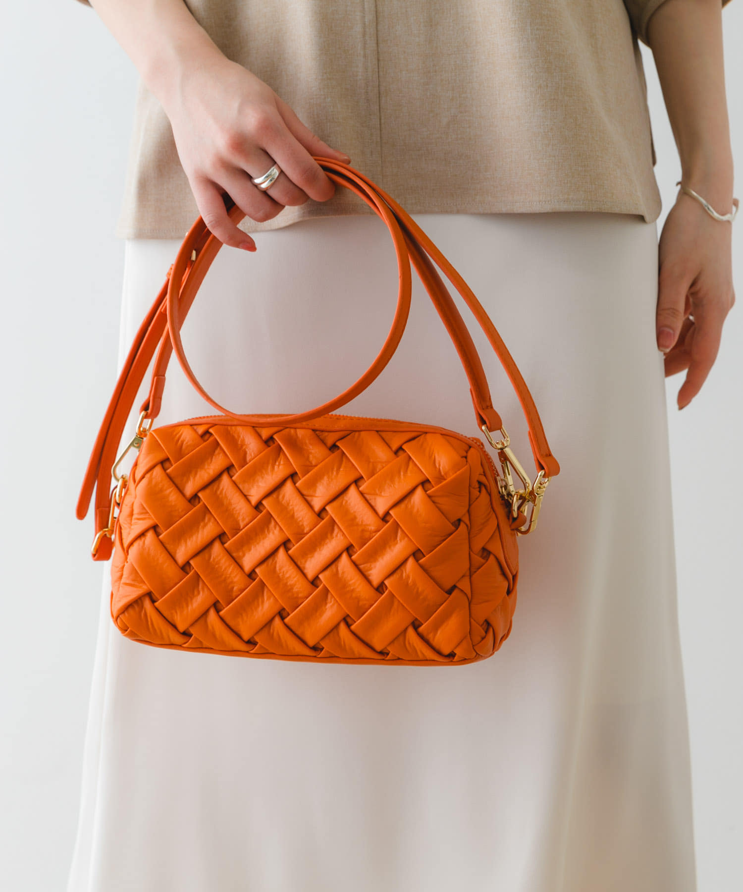 メッシュライクショルダーバッグ ORANGE one