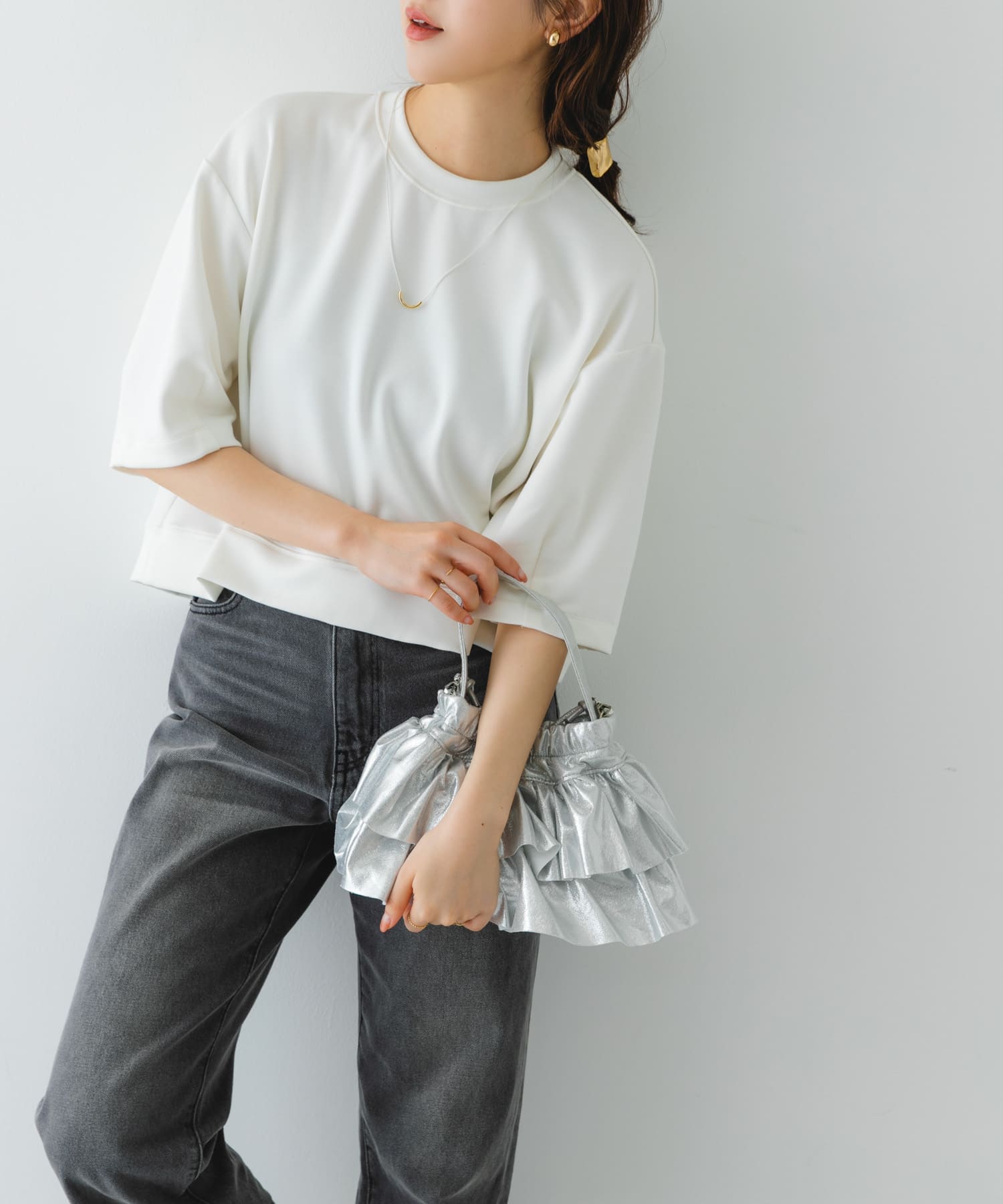 フリルメタリックミニバッグ SILVER one