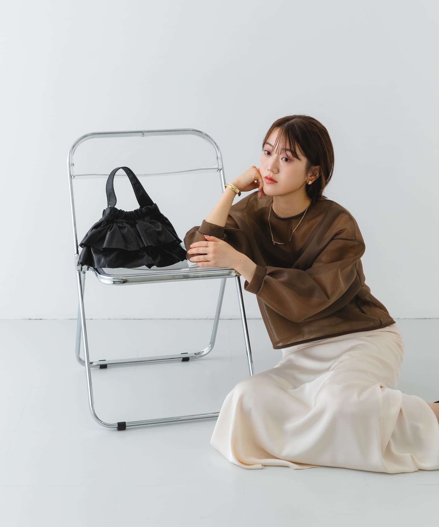 フリルメタリックミニバッグ BLACK one