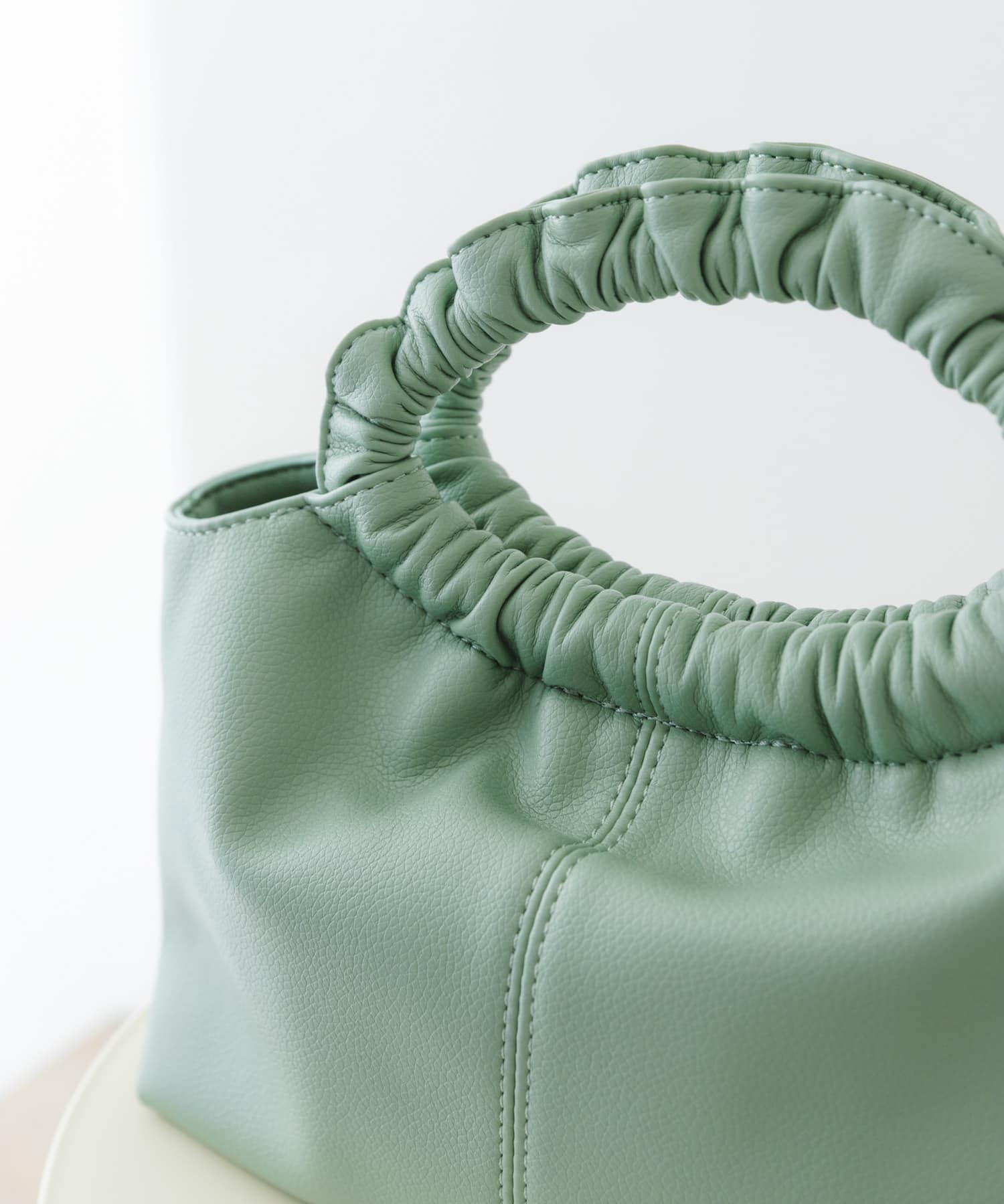 ギャザーハンドルバッグ MINT one