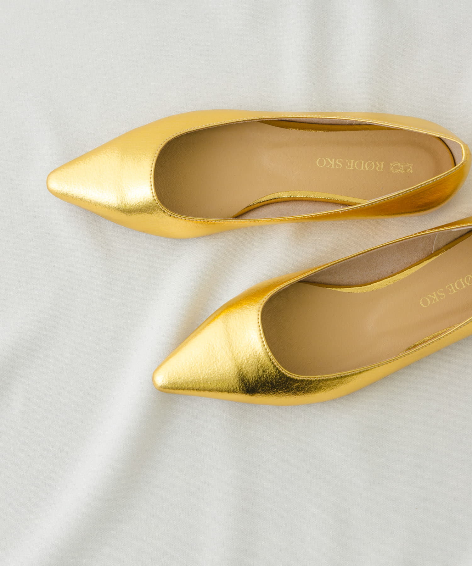 『MADE IN JAPAN』ポインテッドフラットパンプス GOLD 36