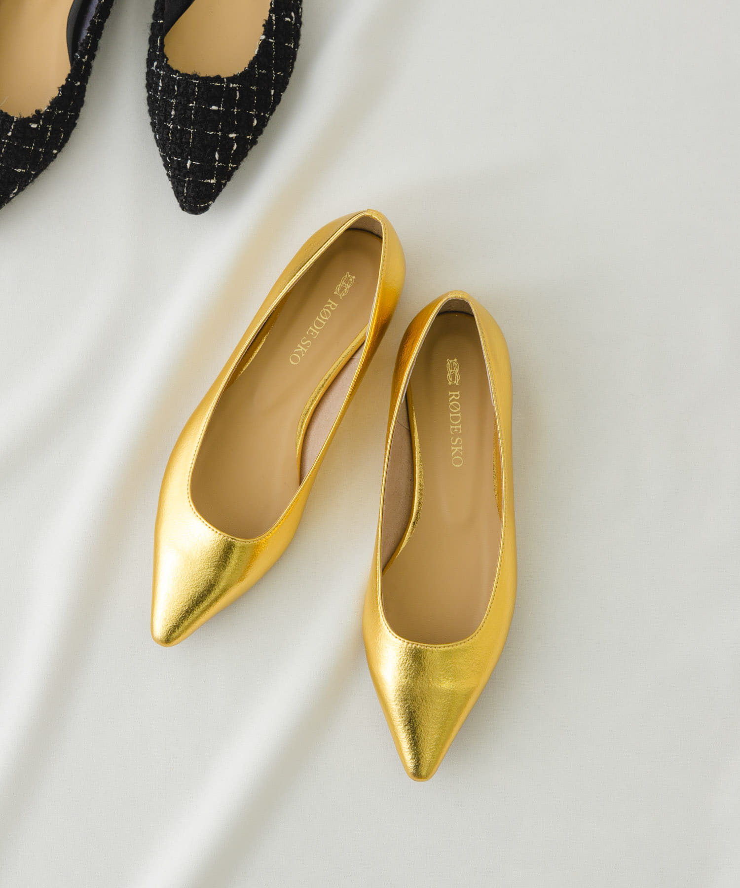 『MADE IN JAPAN』ポインテッドフラットパンプス GOLD 38