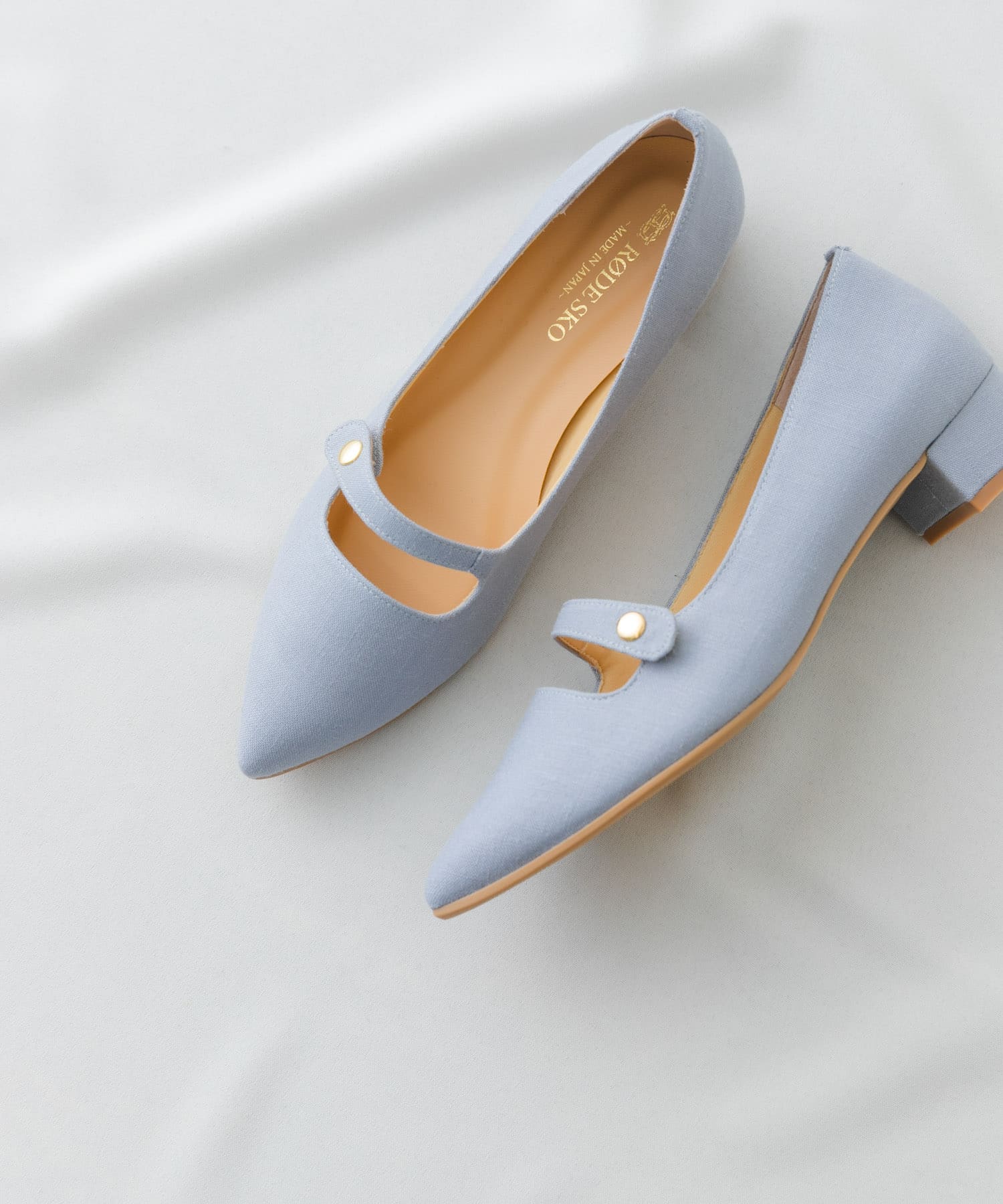 ポインテッドストラップパンプス SAX 36