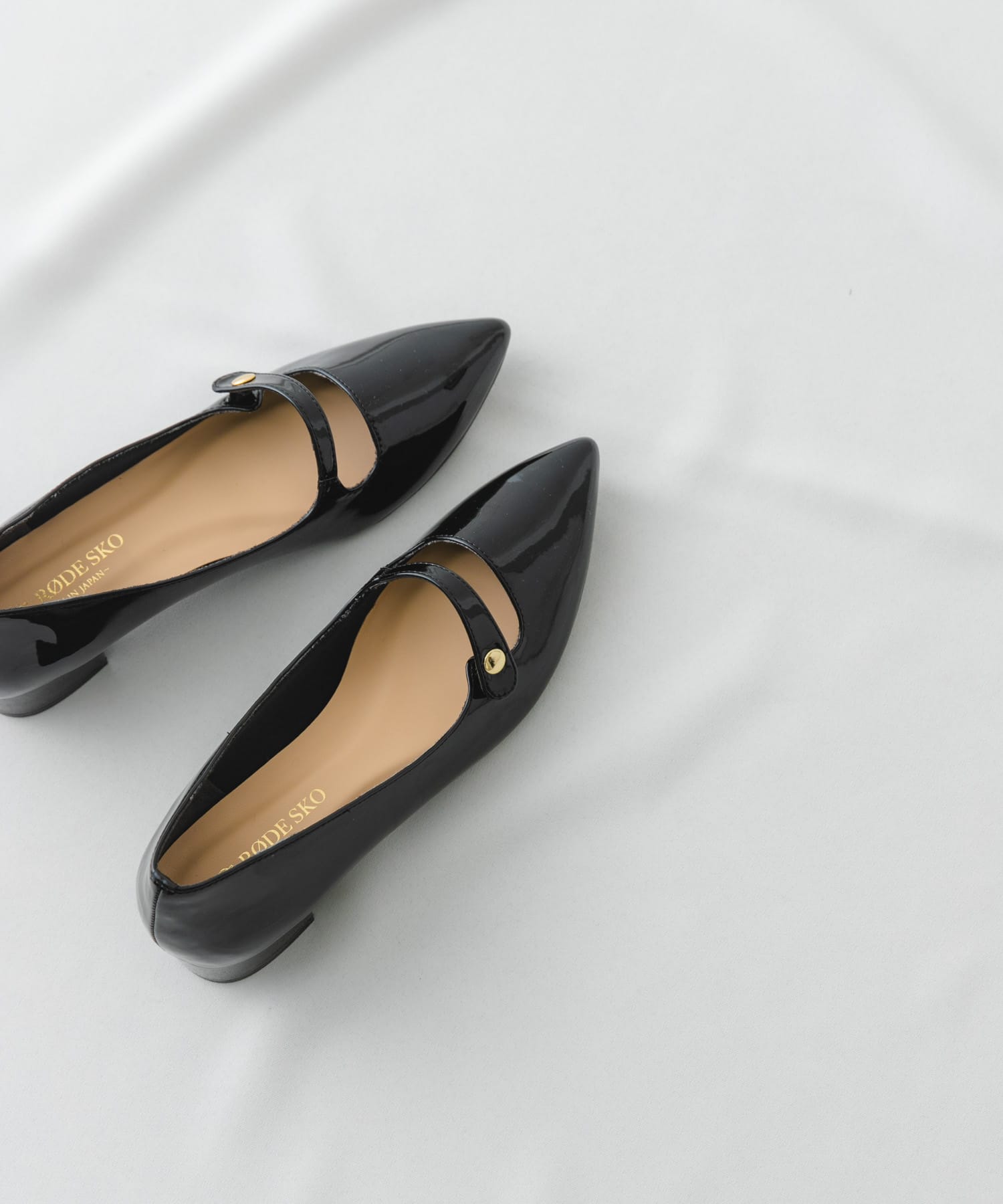 ポインテッドストラップパンプス BLACK 36