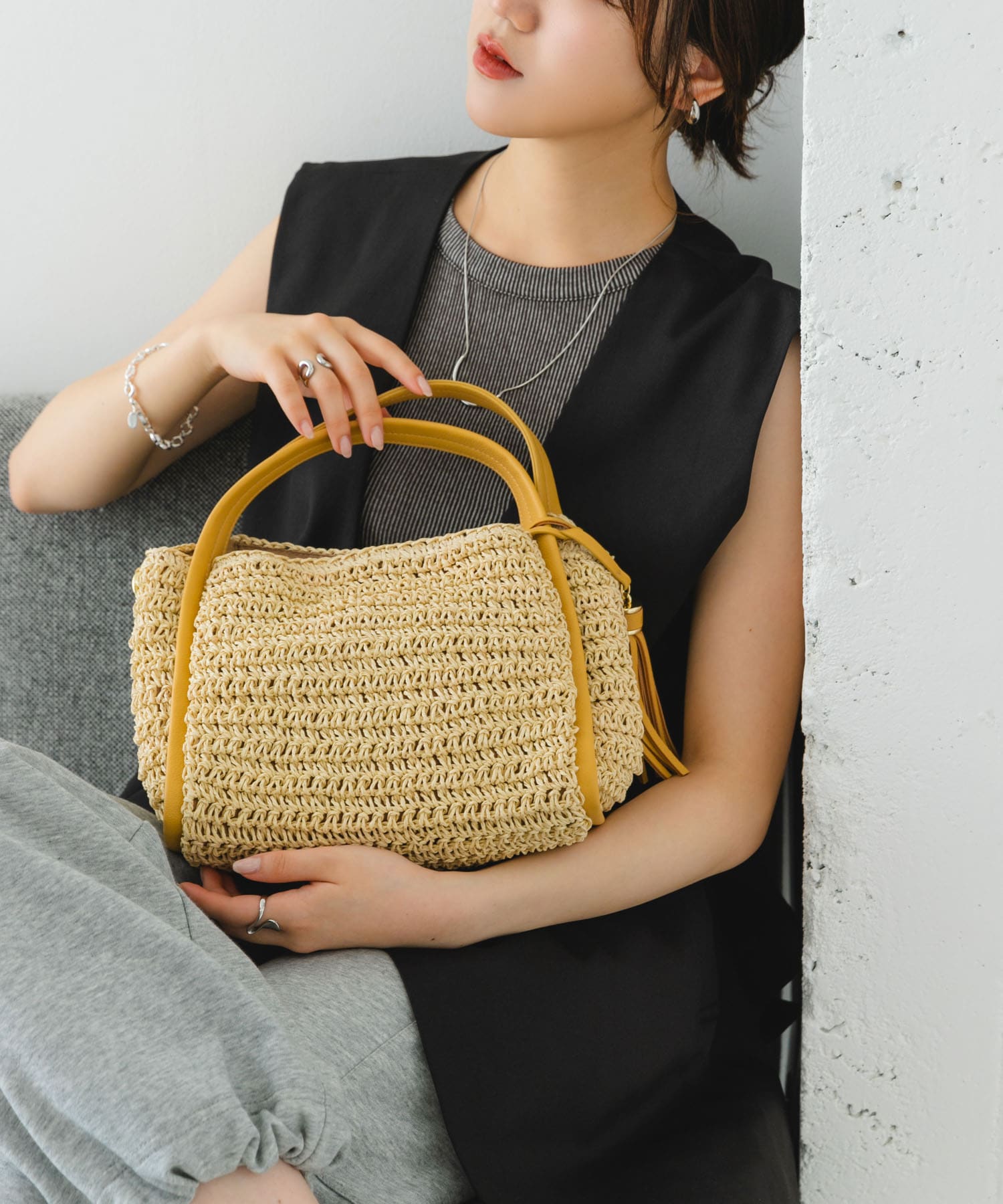 タッセル付ペーパーミニバッグ CAMEL one