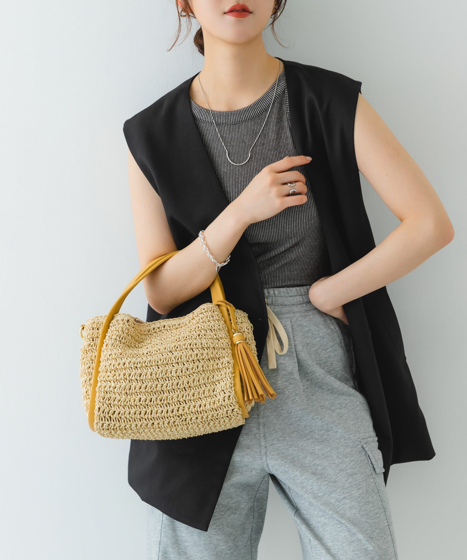 タッセル付ペーパーミニバッグ CAMEL one