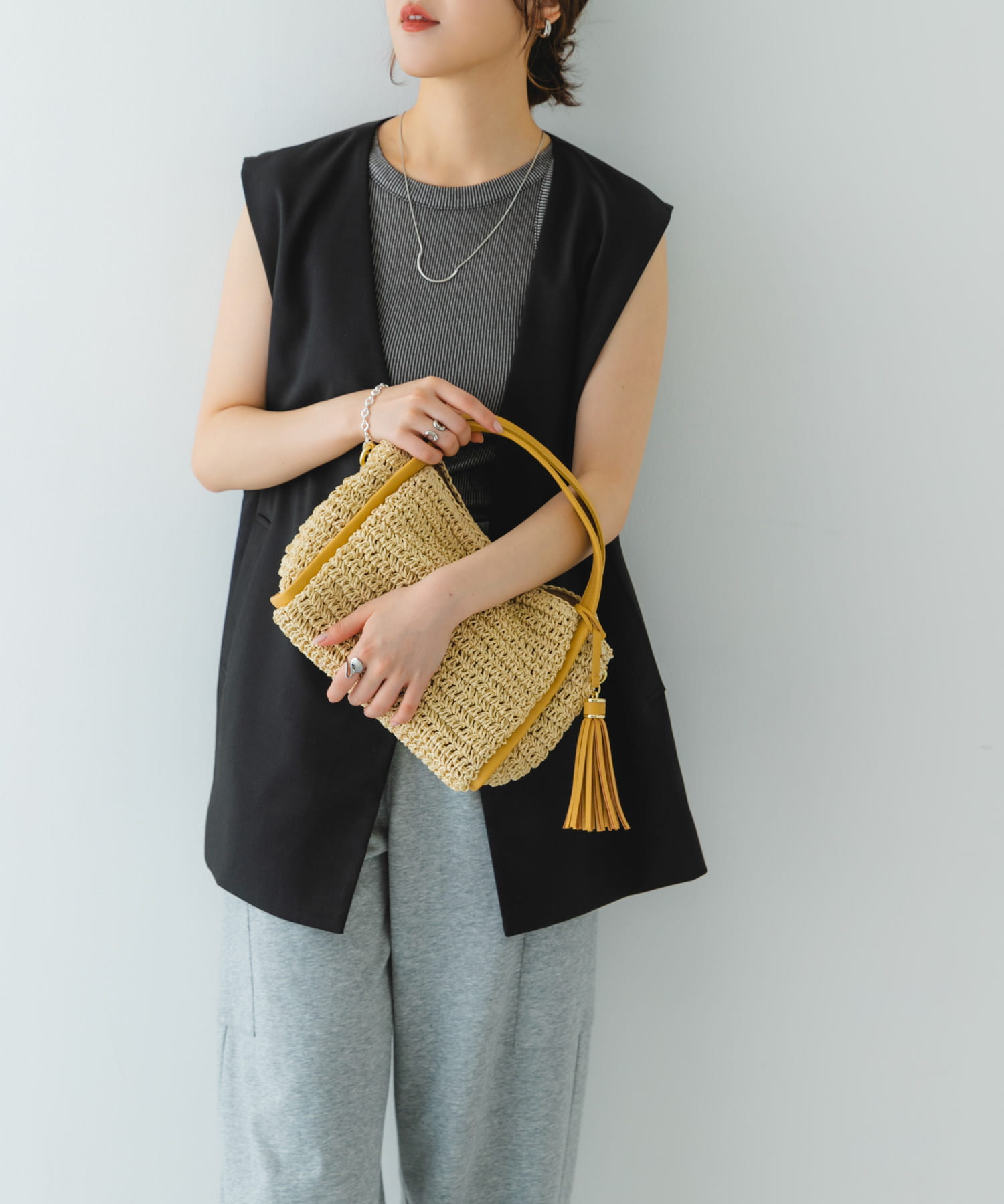 タッセル付ペーパーミニバッグ CAMEL one