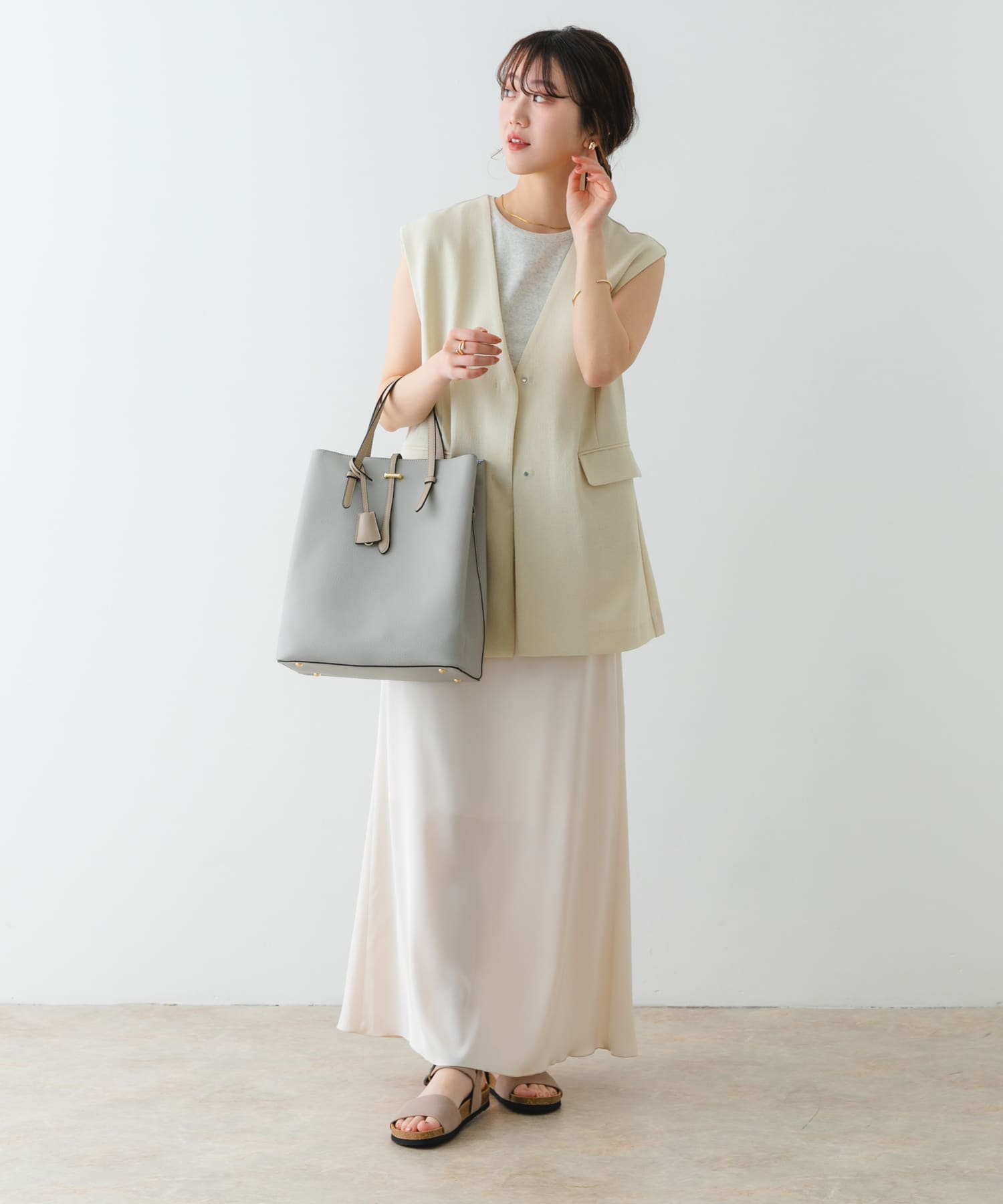 身長：164cm サイズ：38