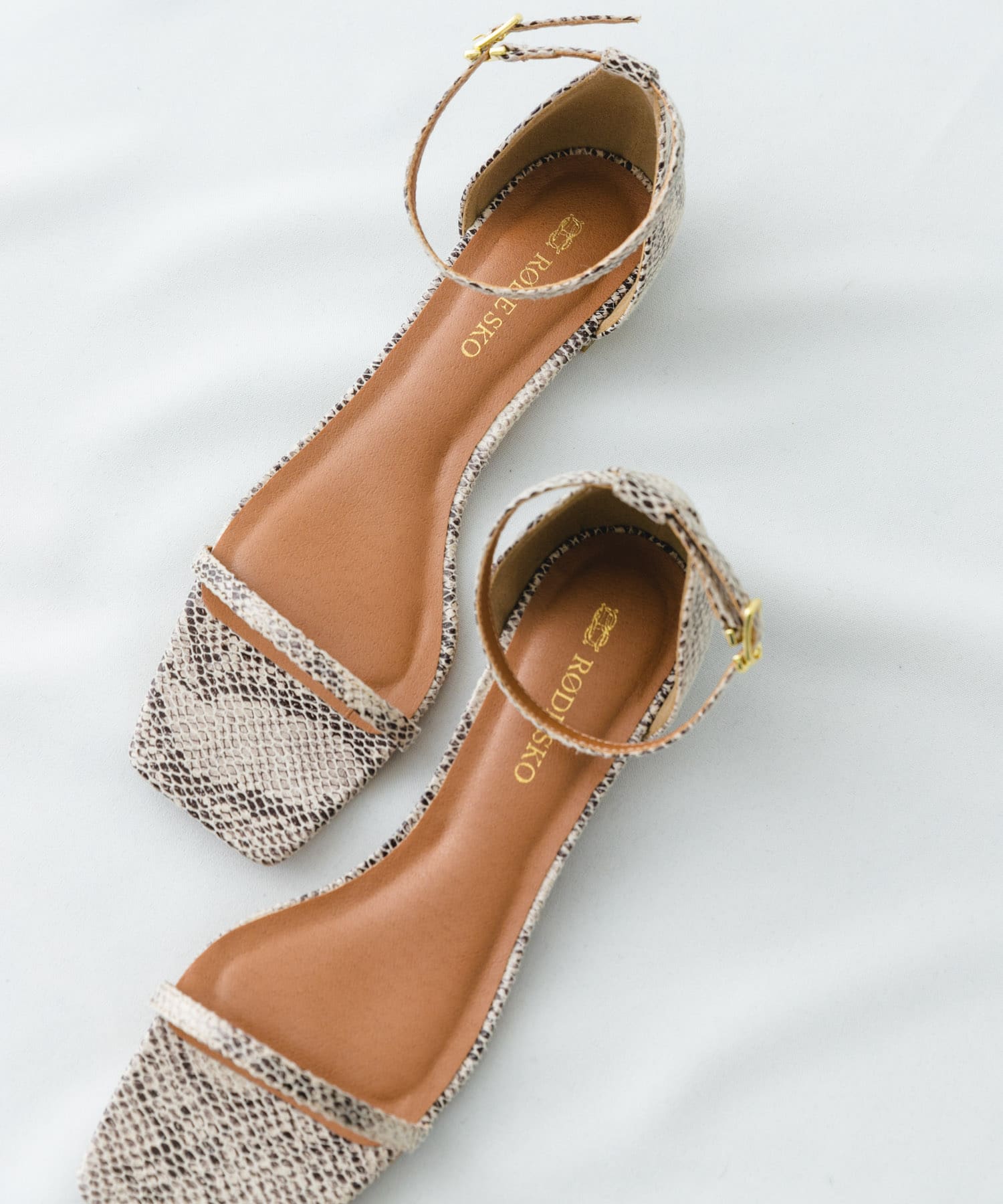 アンクルストラップサンダル PYTHON 38