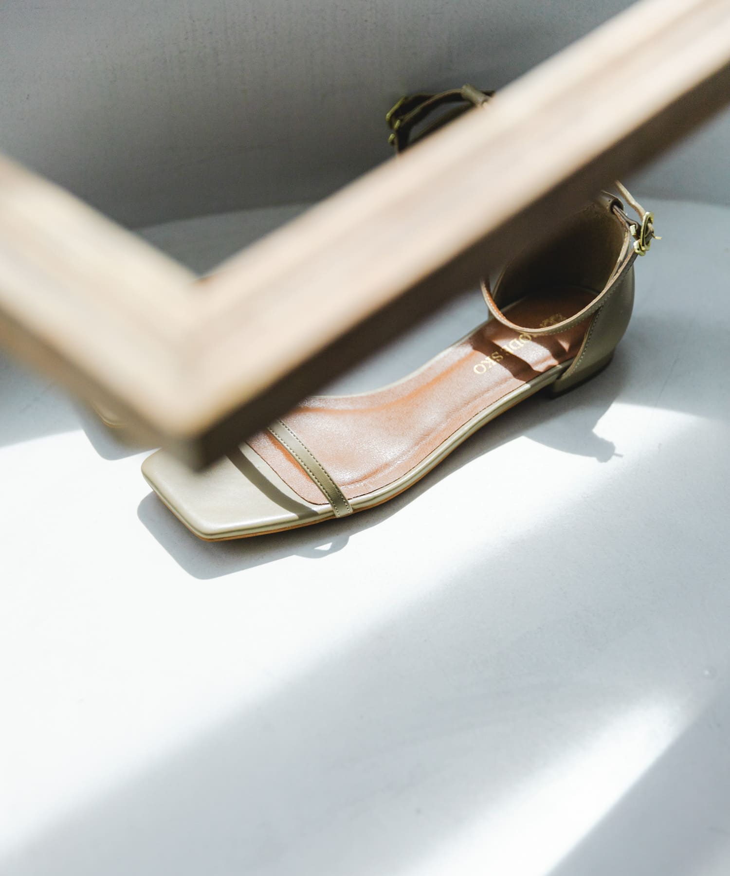 アンクルストラップサンダル LIGHT GRAY 37