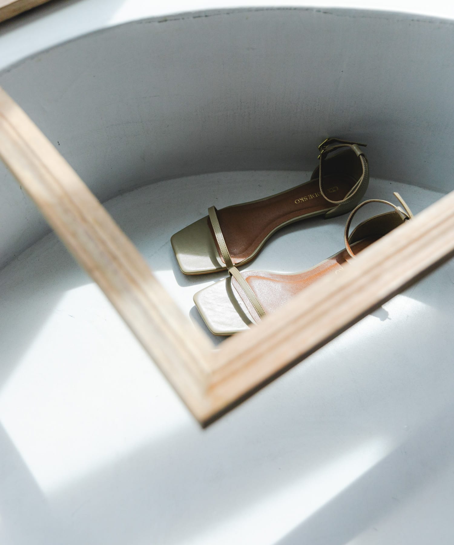 アンクルストラップサンダル LIGHT GRAY 37